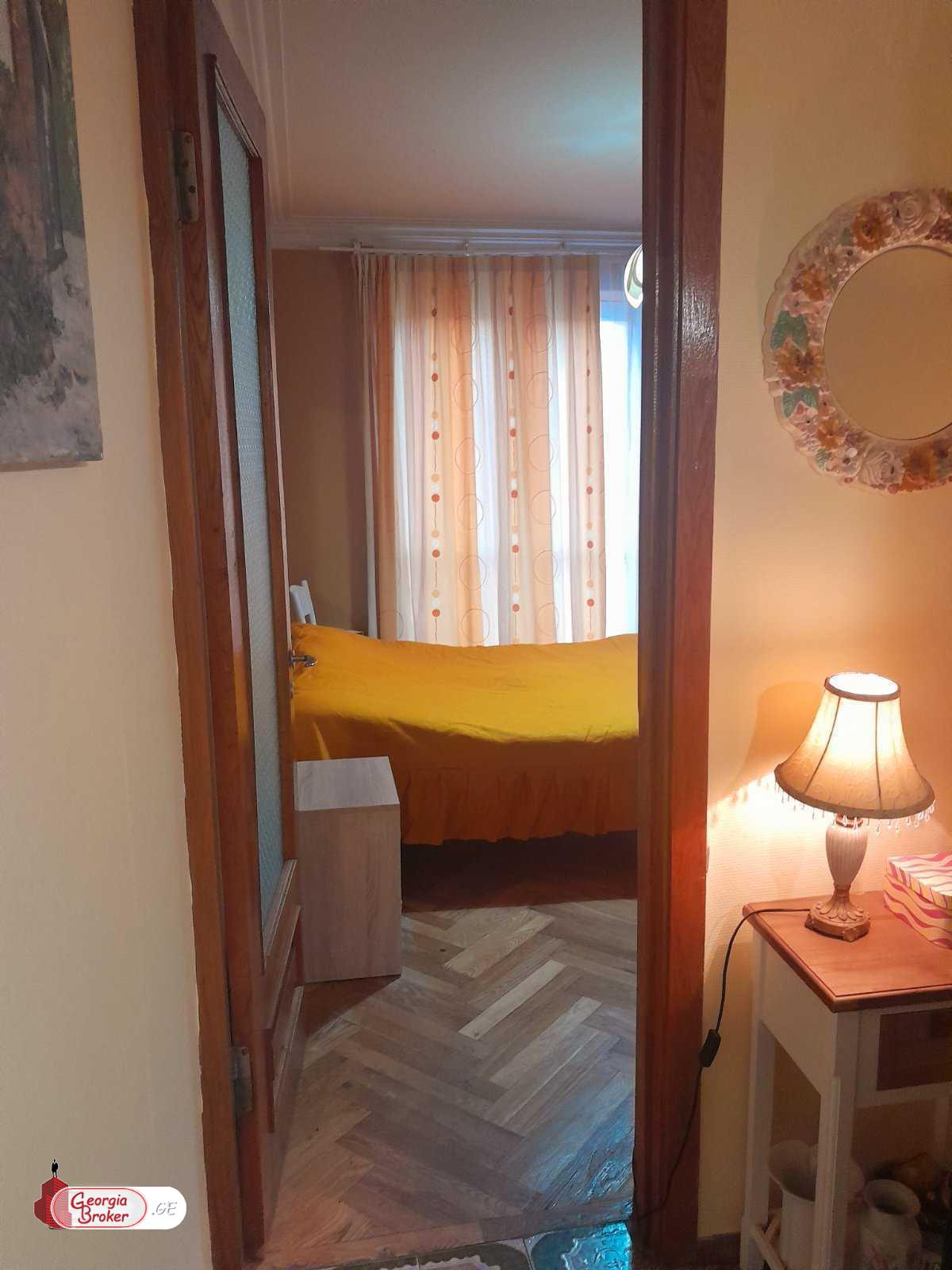 nearly repaired 3-room apartment for sale