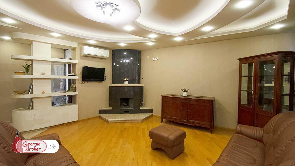 nearly repaired 4-room apartment for sale