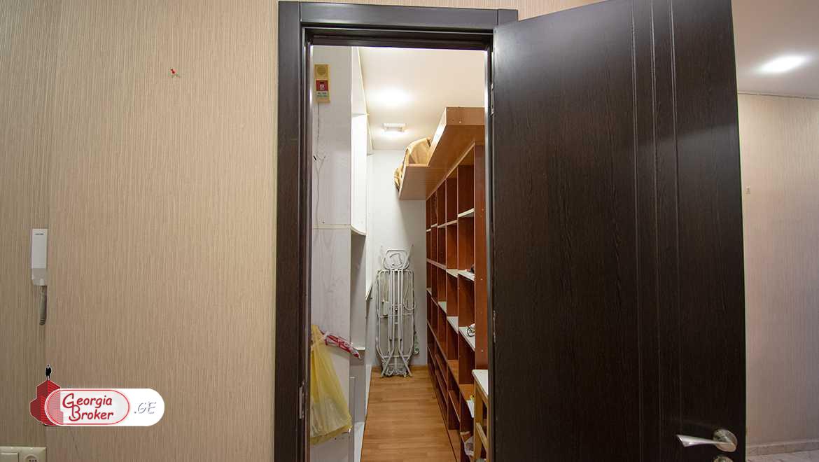 nearly repaired 4-room apartment for sale