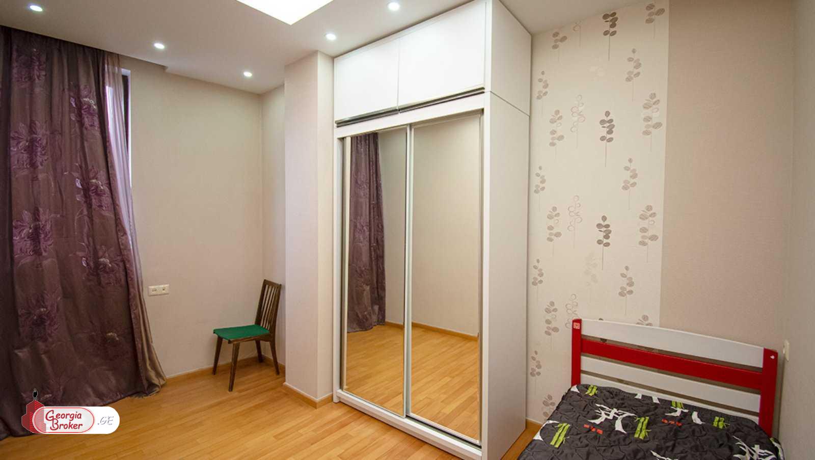 nearly repaired 4-room apartment for sale