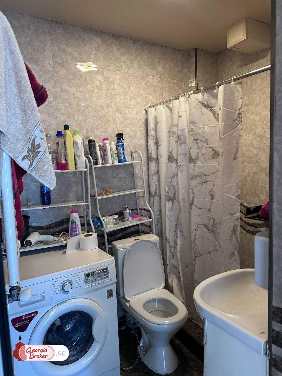 nearly repaired 3-room apartment for sale