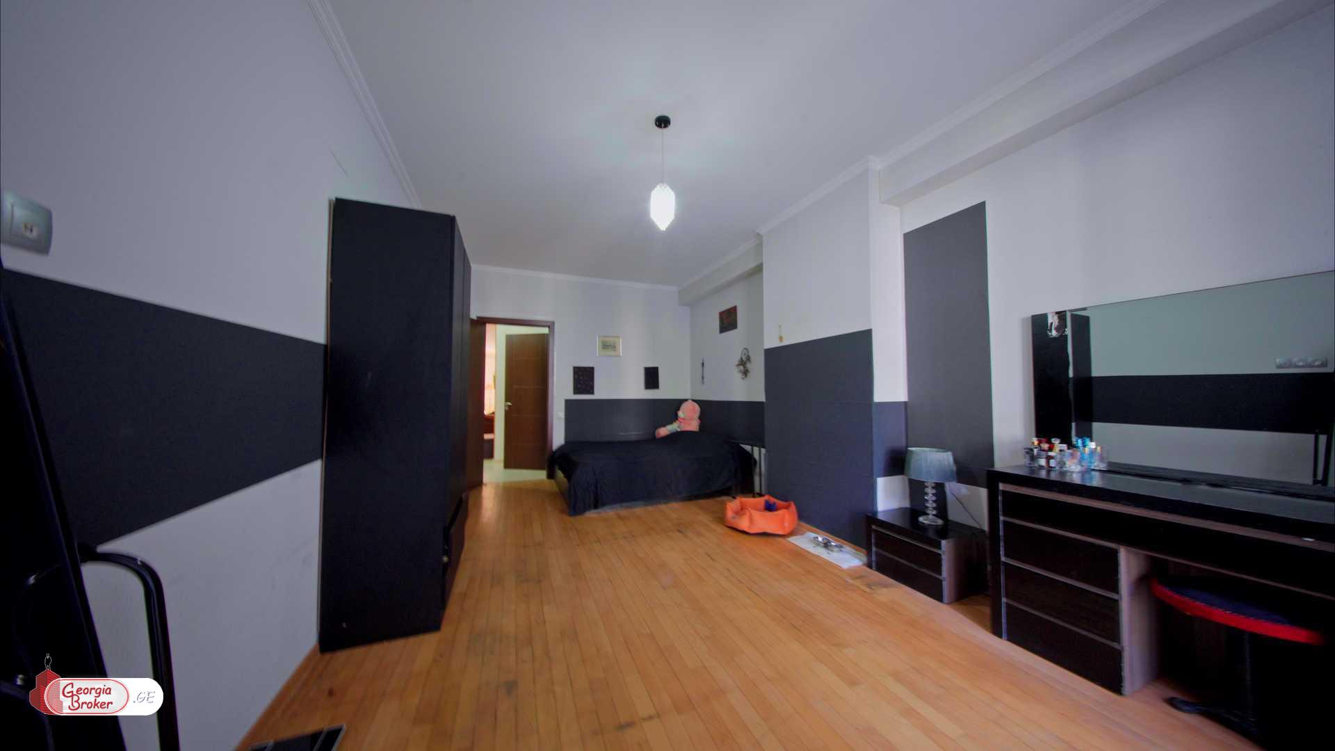 nearly repaired 4-room apartment for sale