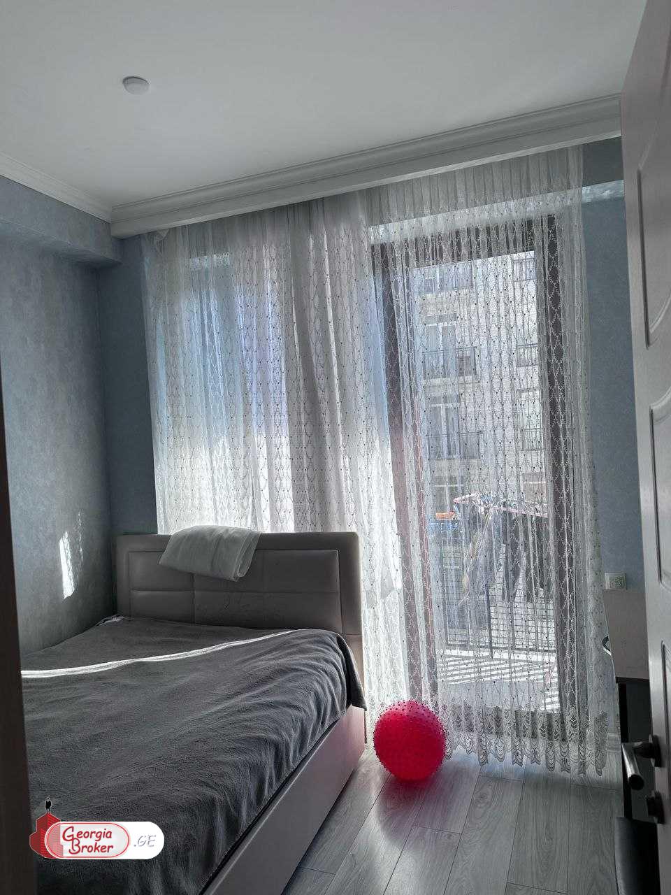 nearly repaired 3-room apartment for sale