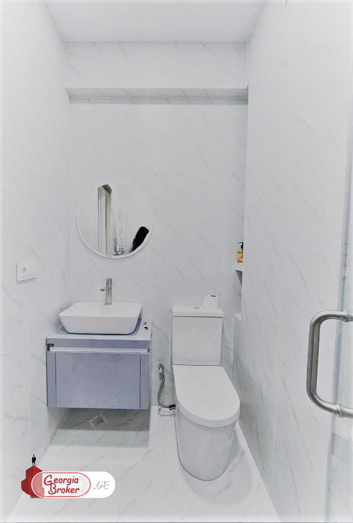 продается квартира с новым ремонтом 2-комнаты