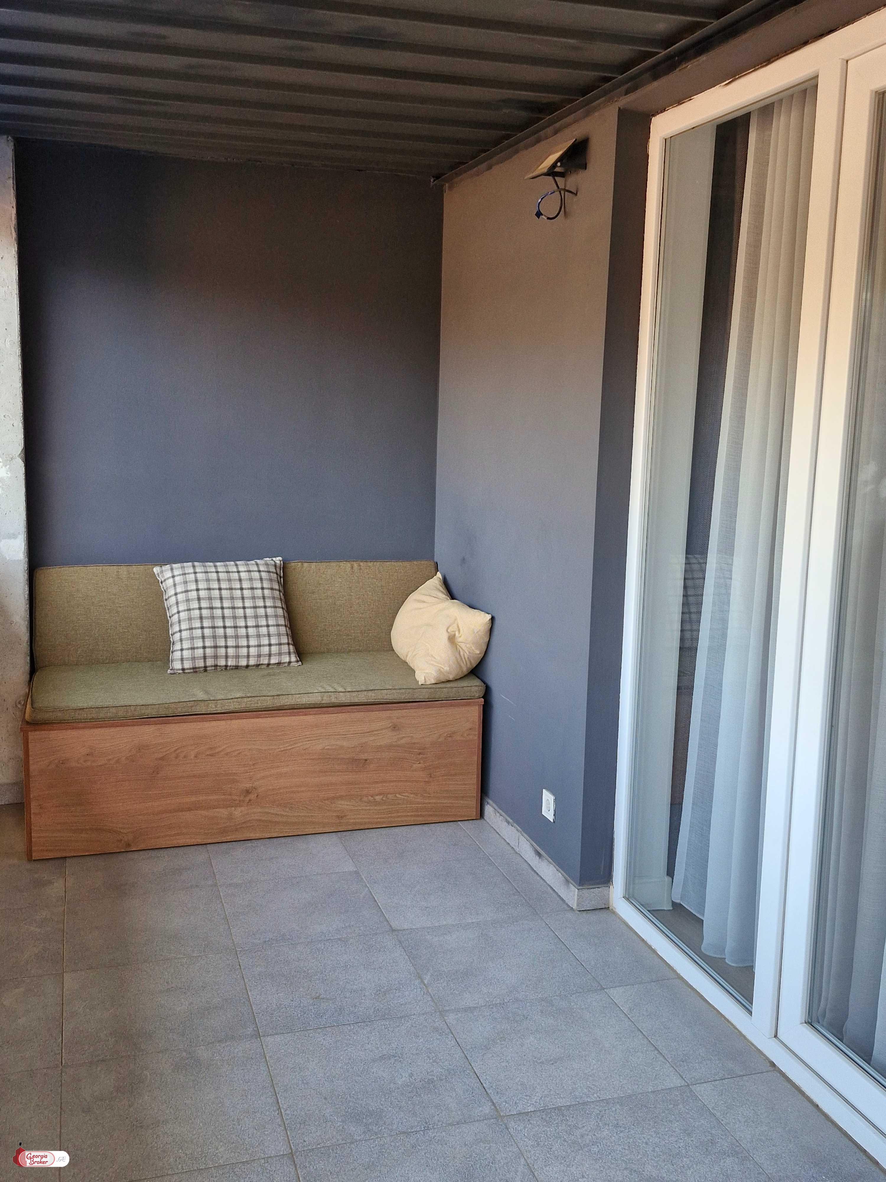 nearly repaired 3-room apartment for sale