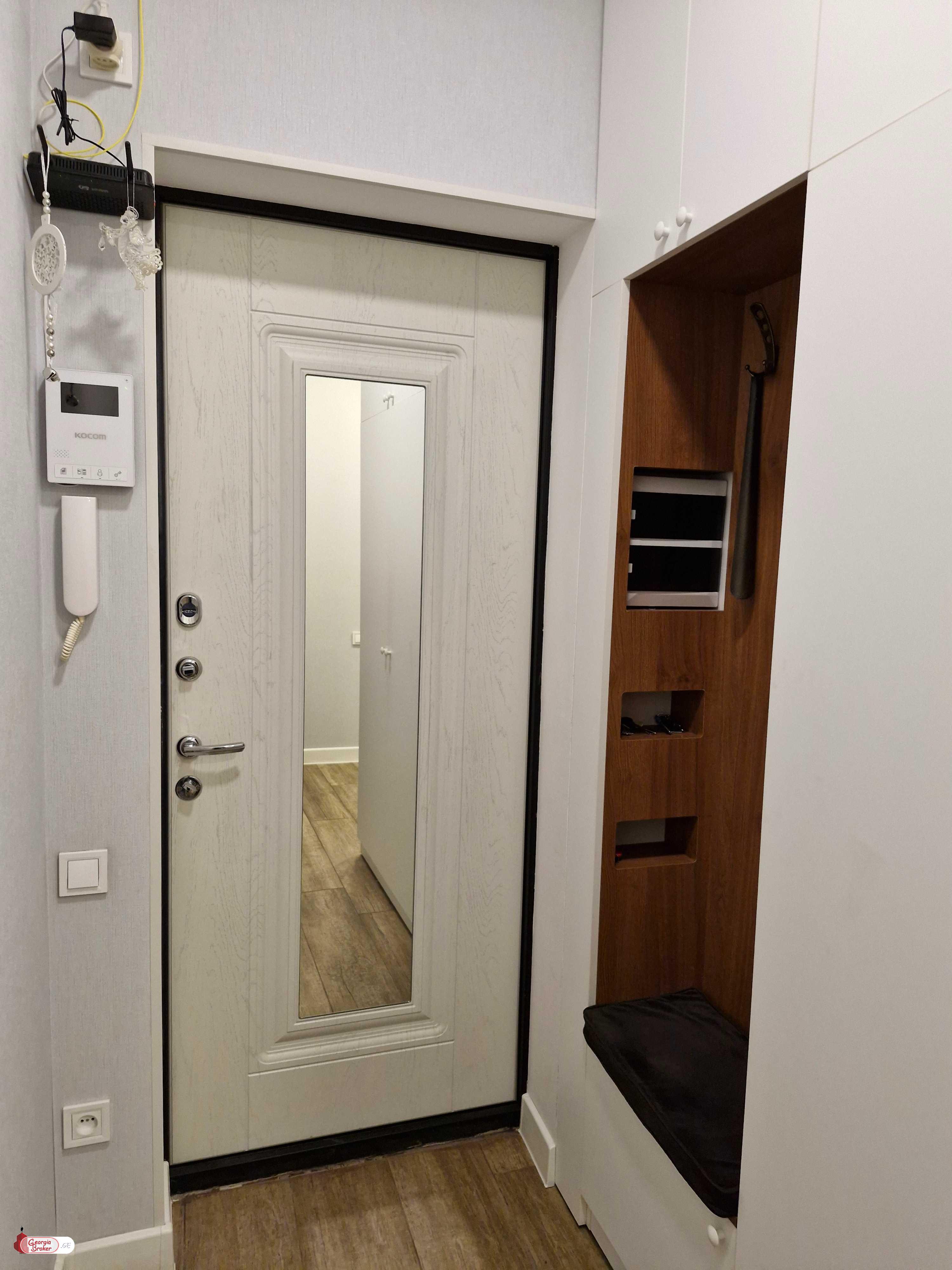 nearly repaired 3-room apartment for sale