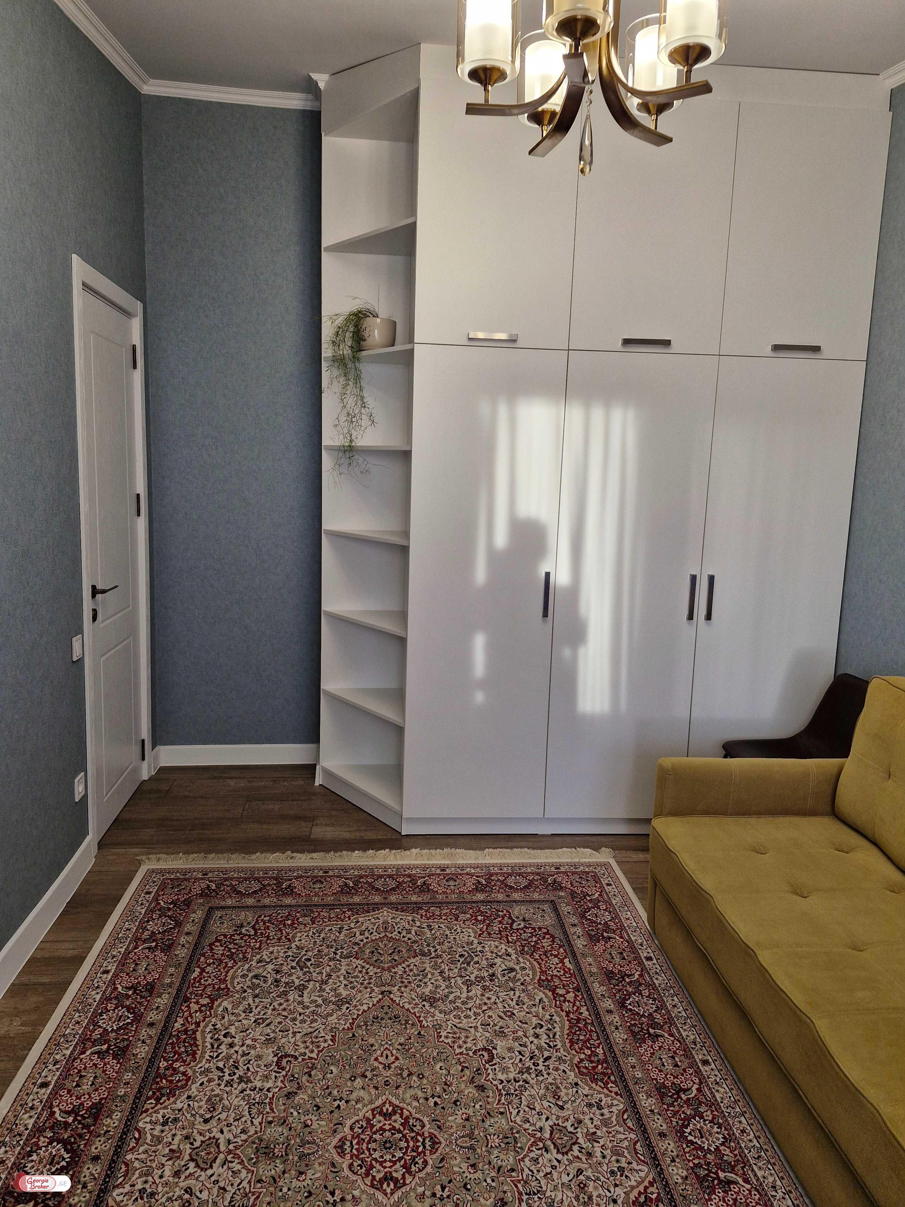 nearly repaired 3-room apartment for sale