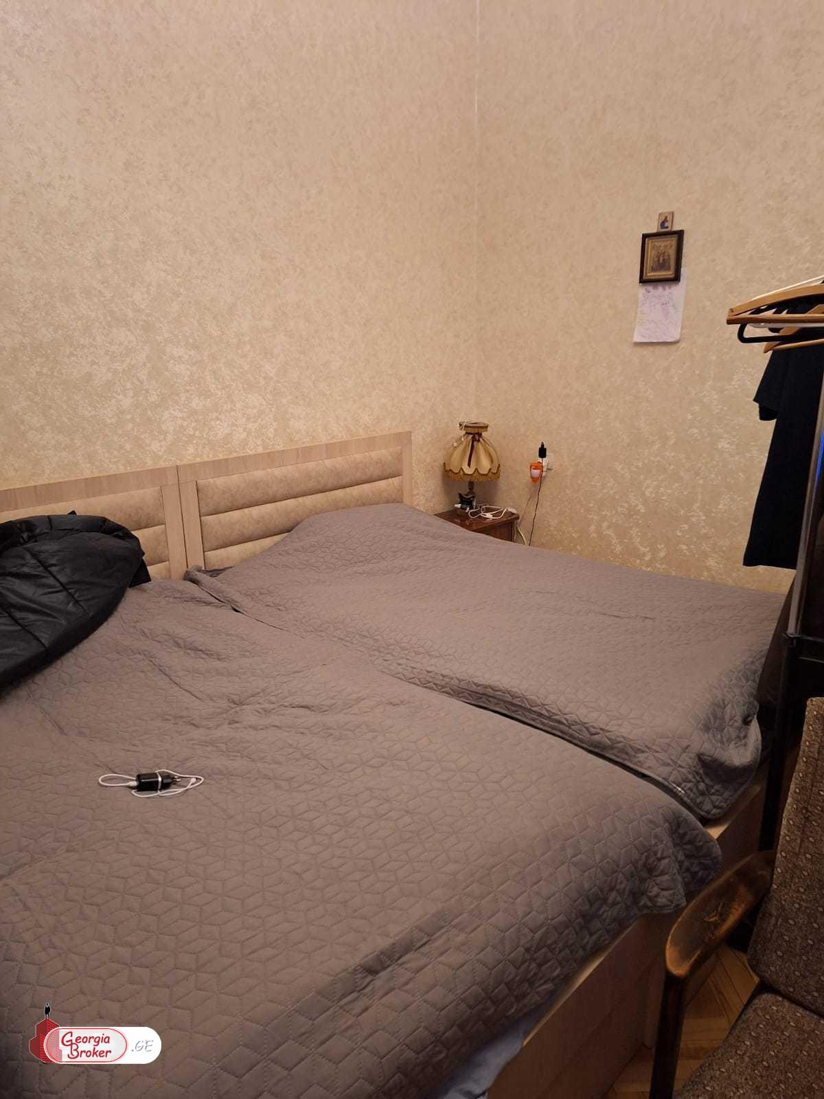 nearly repaired 3-room apartment for sale