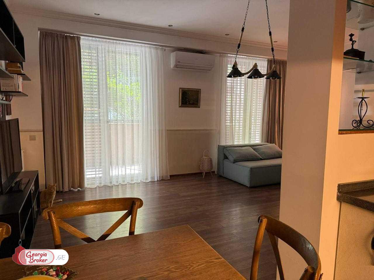 nearly repaired 3-room apartment for sale