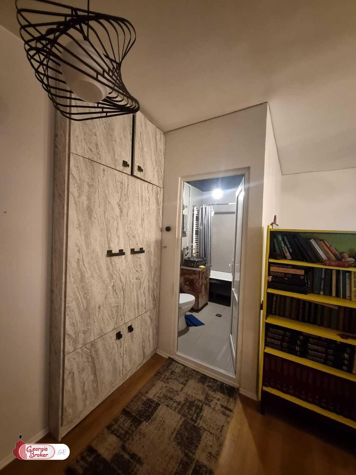 იყიდება ახალი გარემონტებული 3 ოთახიანი ბინა