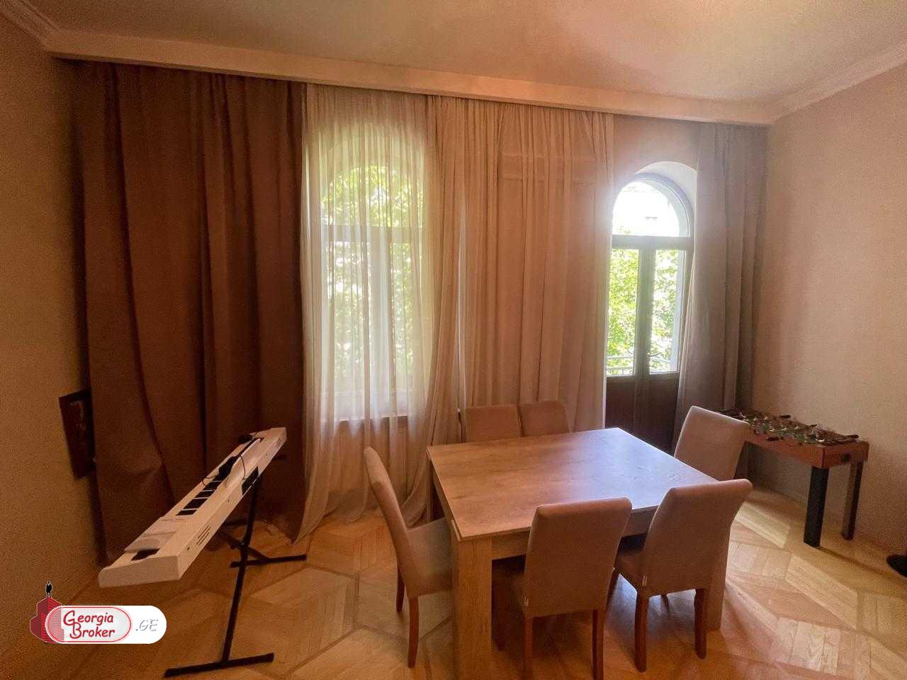 nearly repaired 3-room apartment for sale