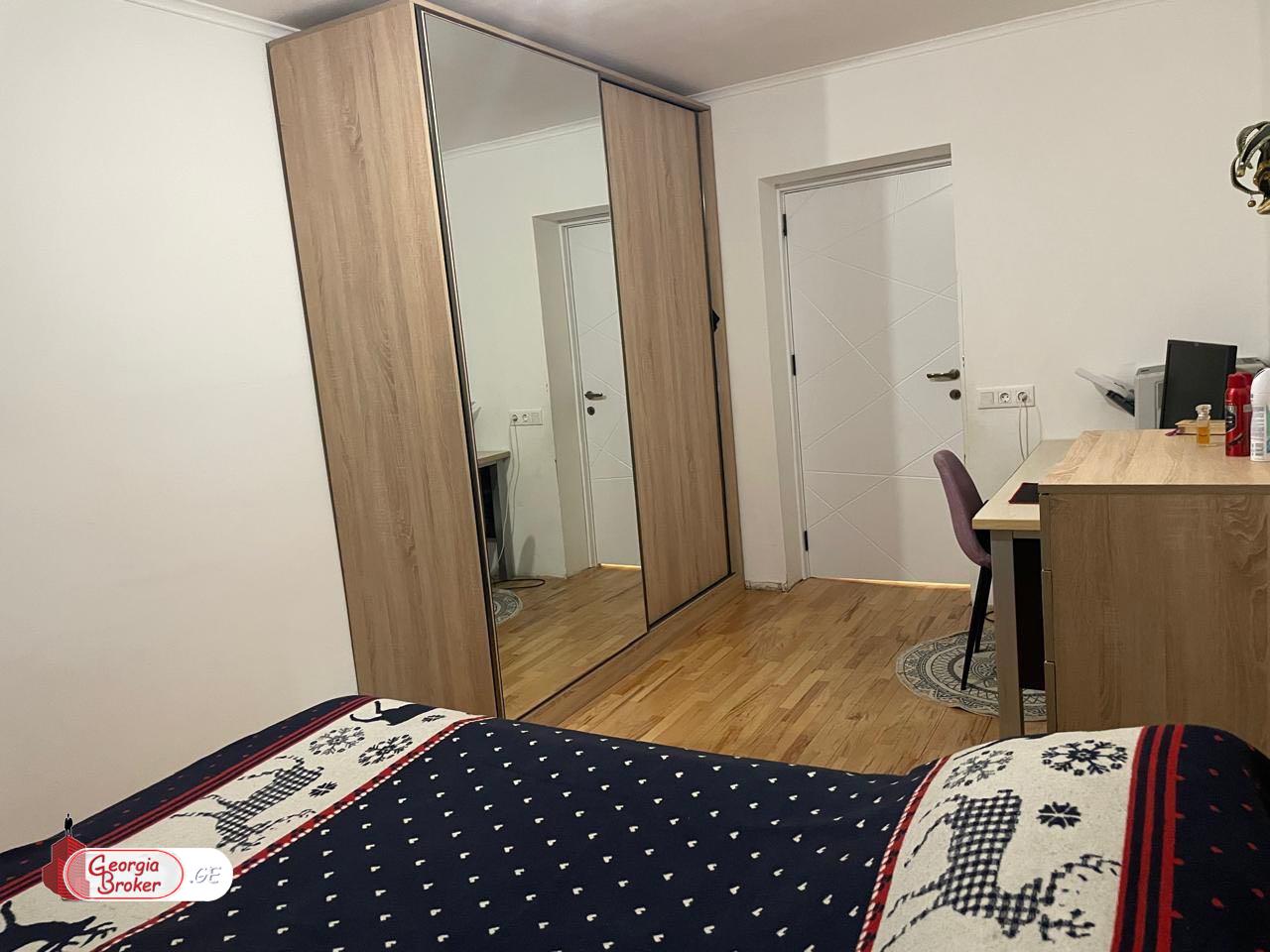 იყიდება ახალი გარემონტებული 3 ოთახიანი ბინა