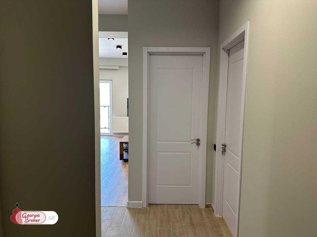 продается квартира с новым ремонтом 2-комнаты