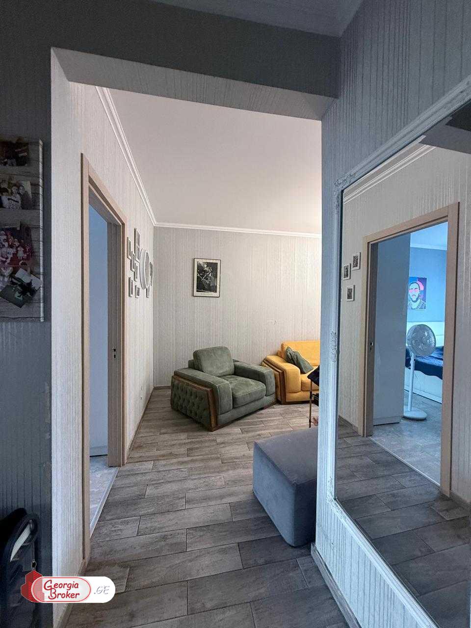 nearly repaired 3-room apartment for sale