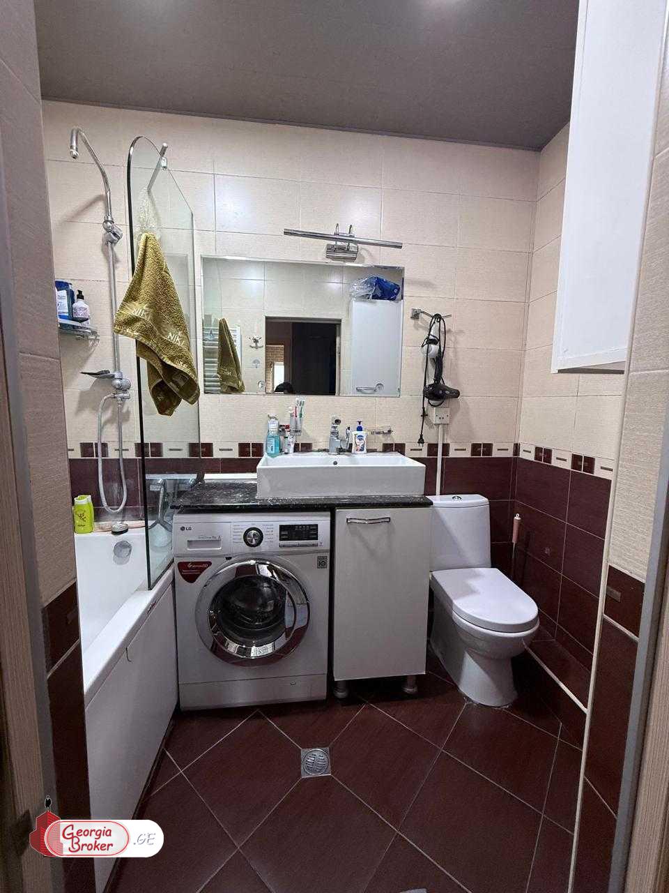 nearly repaired 3-room apartment for sale