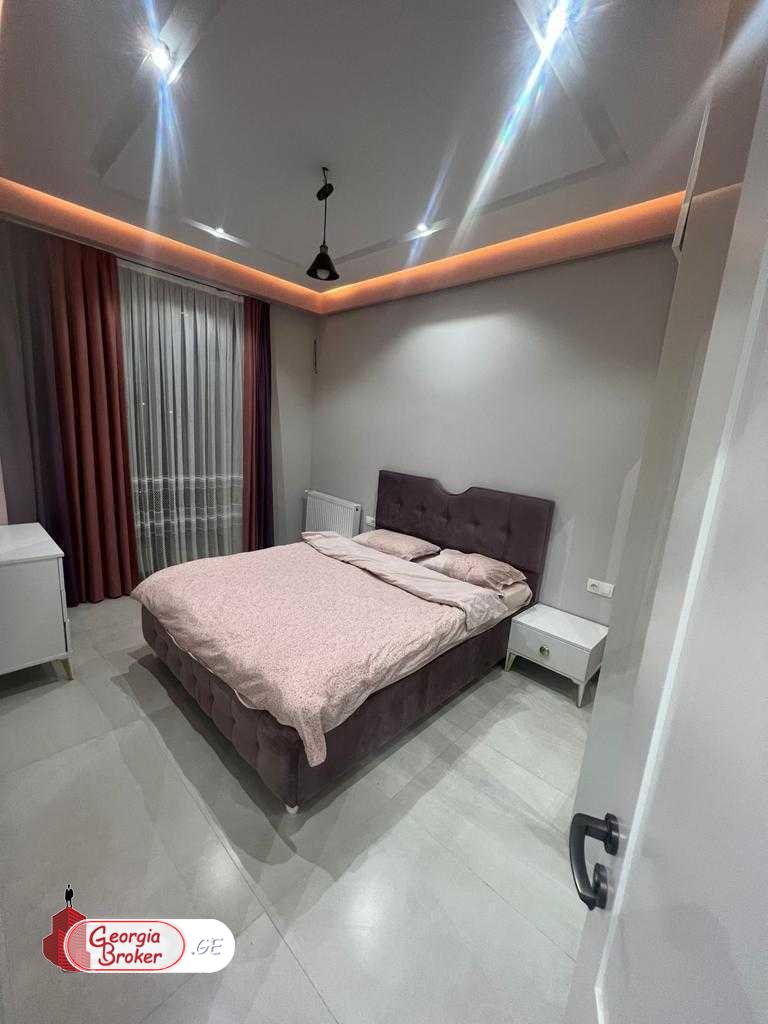 იყიდება ახალი გარემონტებული 4 ოთახიანი ბინა