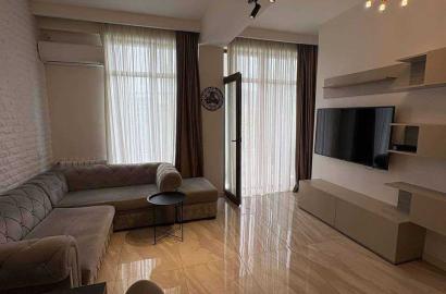 продается квартира с новым ремонтом 3-комнаты