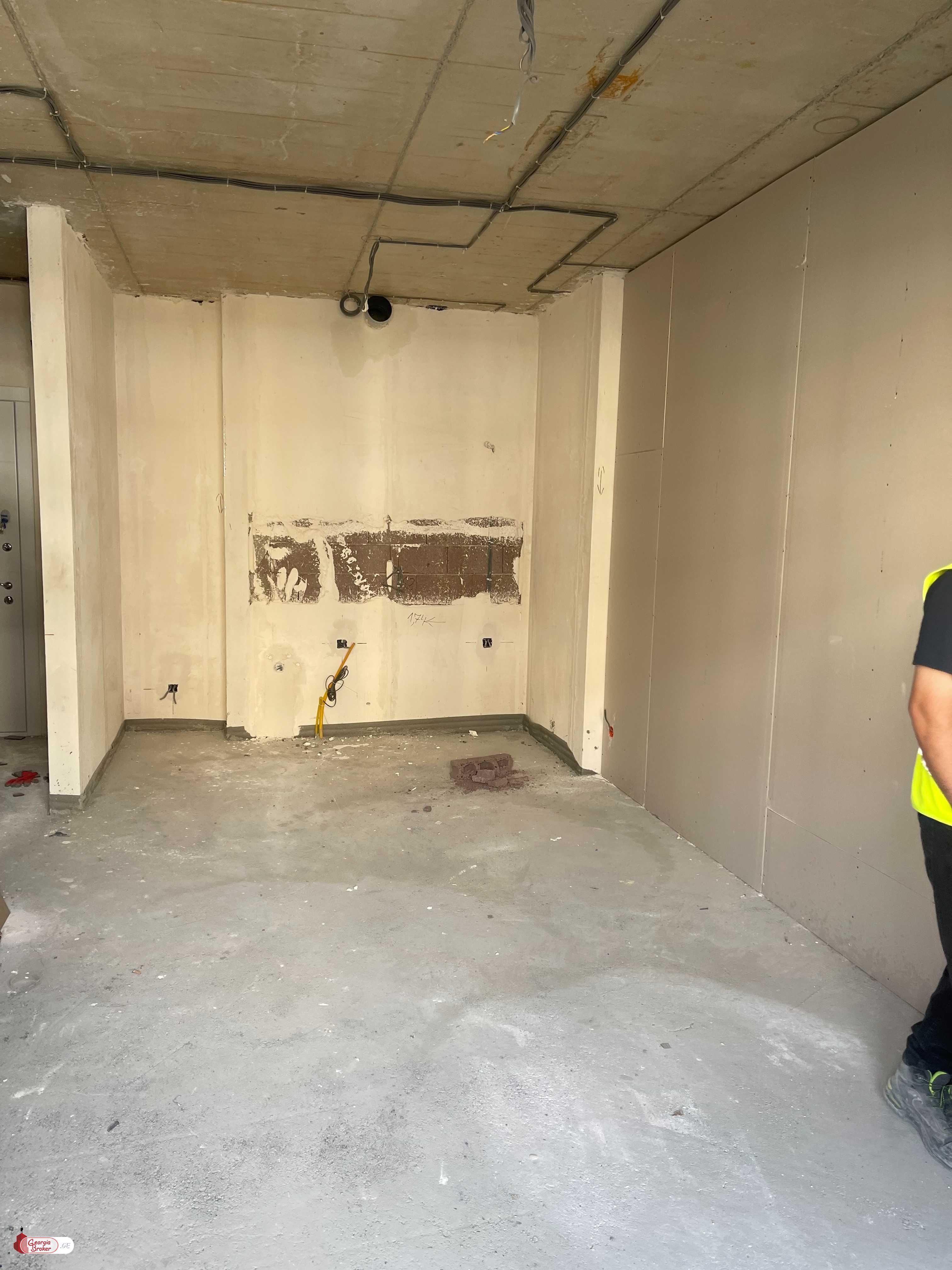 продается квартира с новым ремонтом 2-комнаты