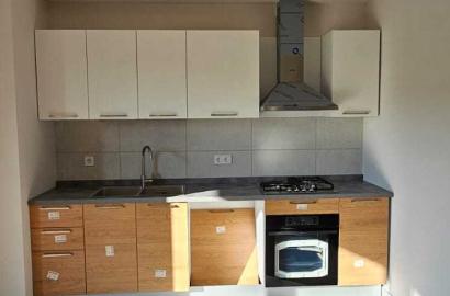 продается квартира с новым ремонтом 3-комнаты