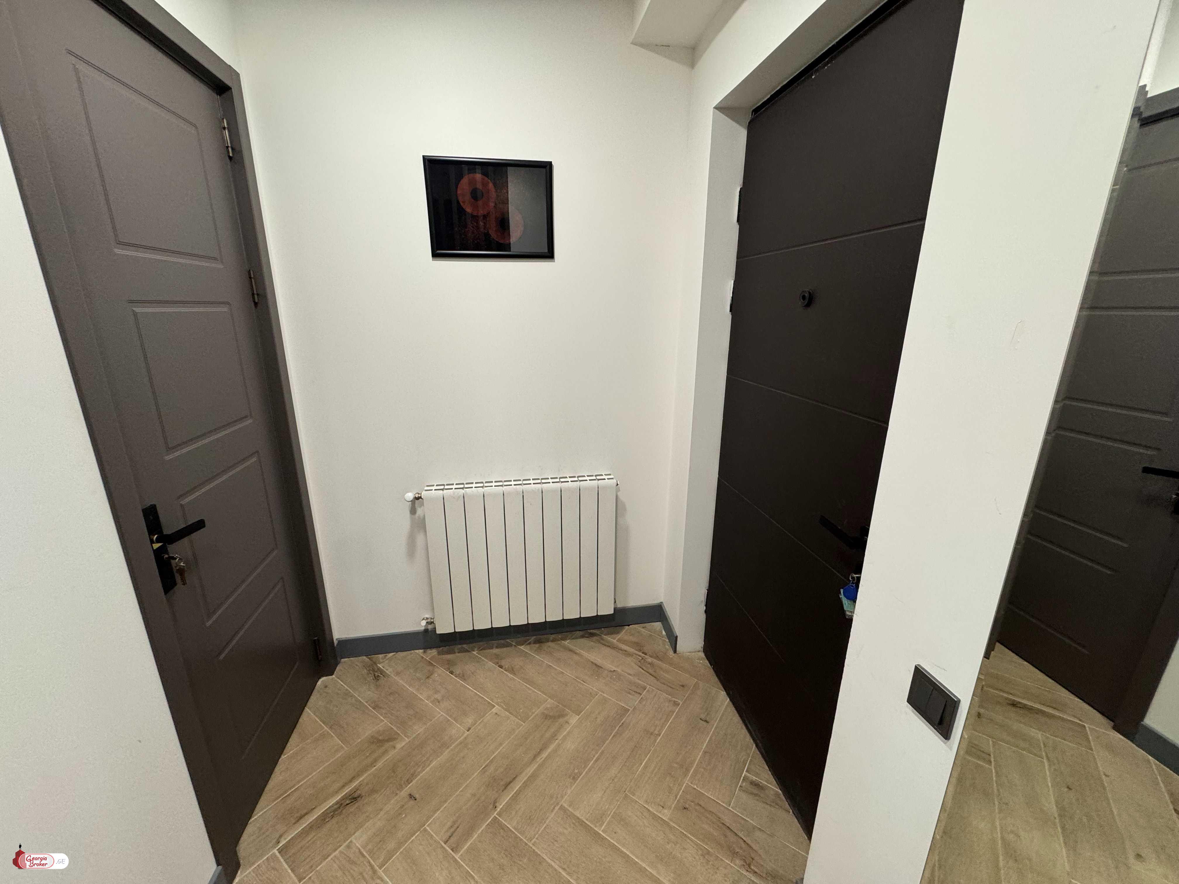 იყიდება ახალი გარემონტებული 2 ოთახიანი ბინა