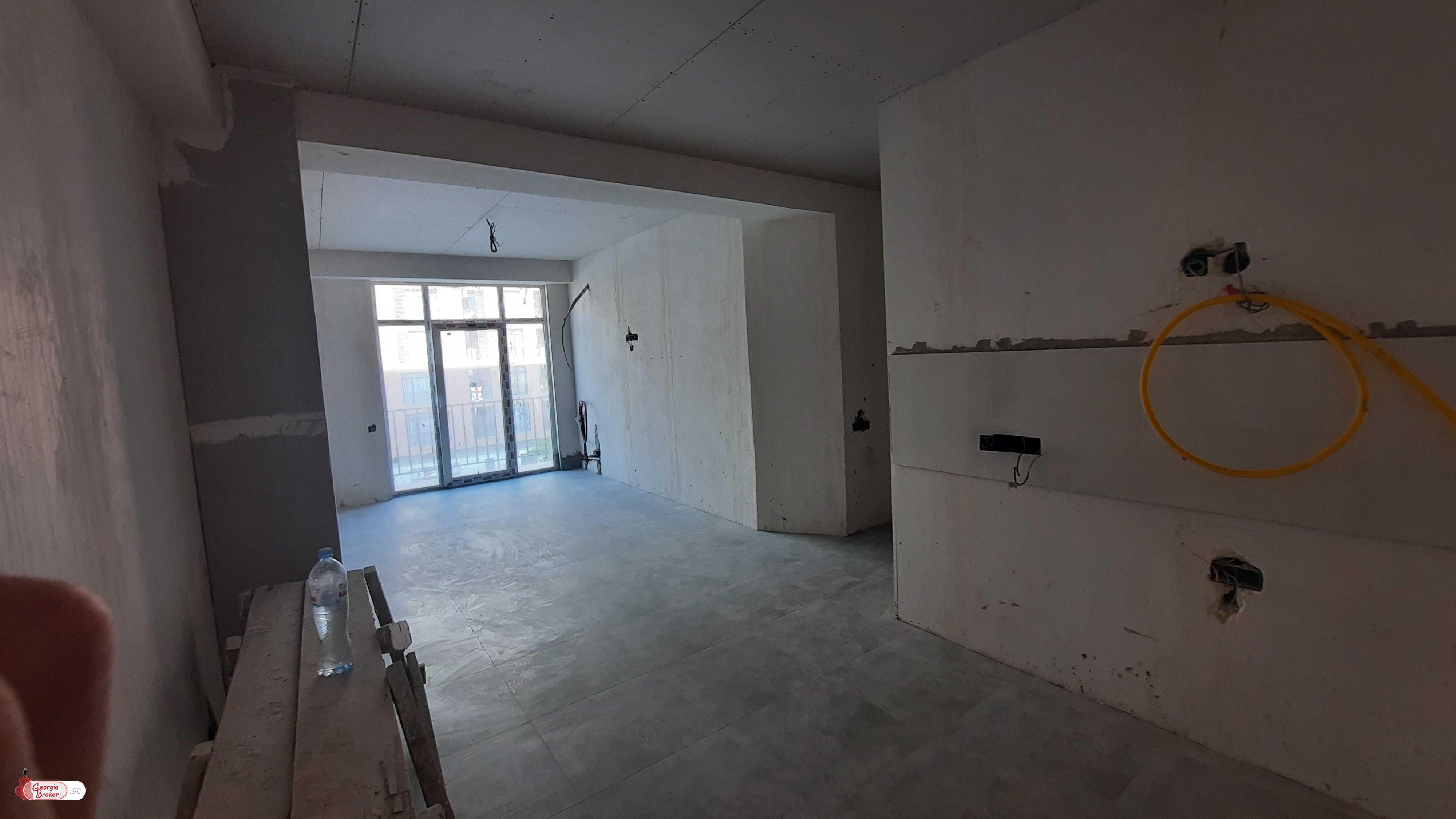 იყიდება ახალი გარემონტებული 4 ოთახიანი ბინა