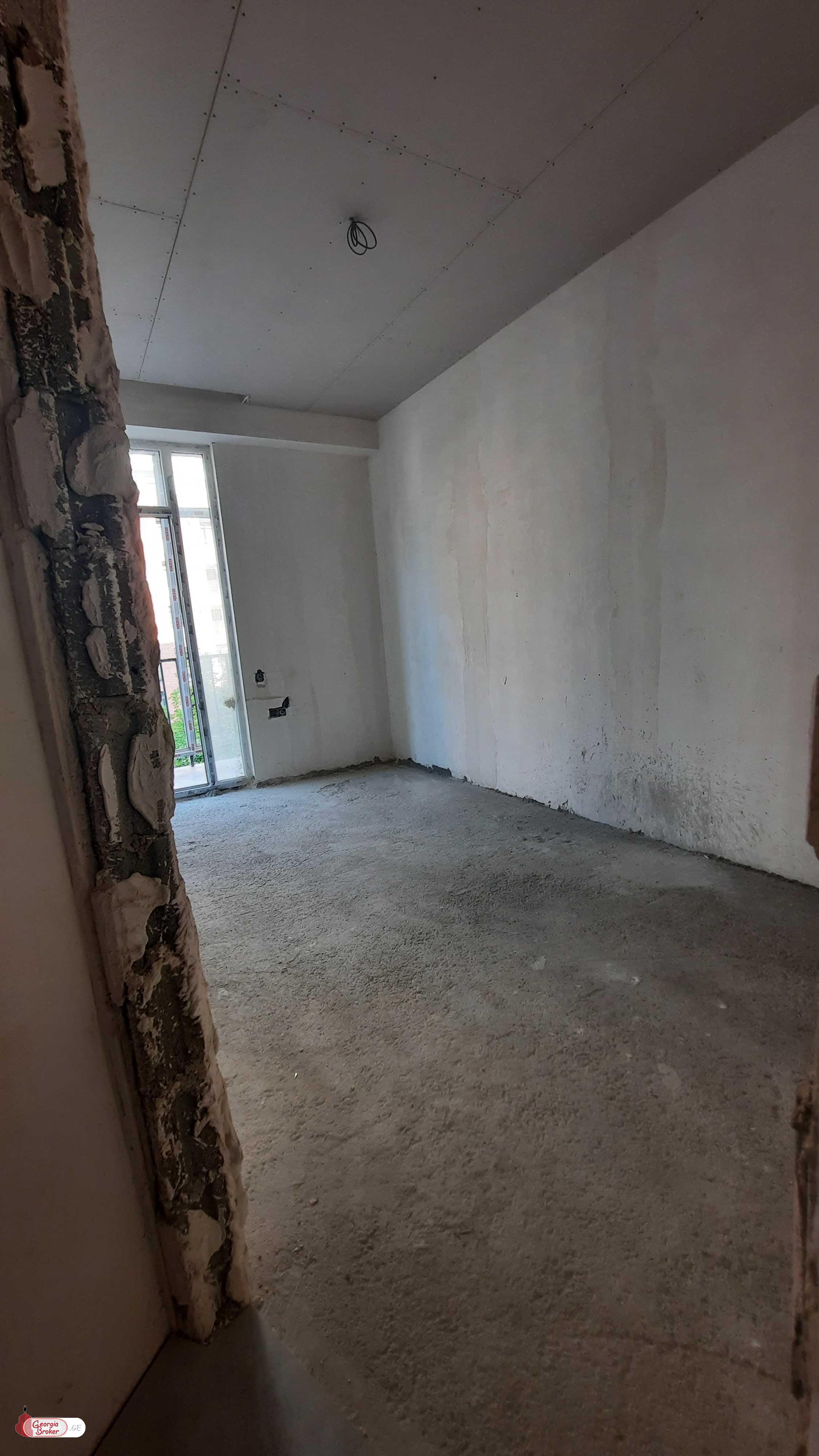 იყიდება ახალი გარემონტებული 4 ოთახიანი ბინა