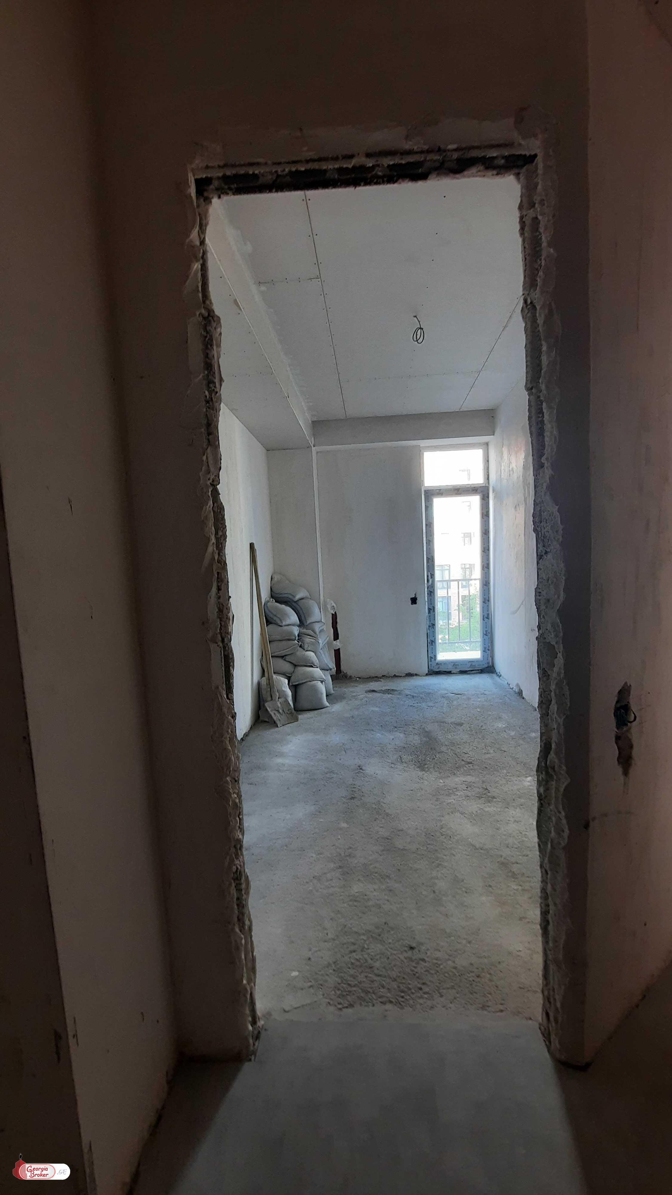 იყიდება ახალი გარემონტებული 4 ოთახიანი ბინა