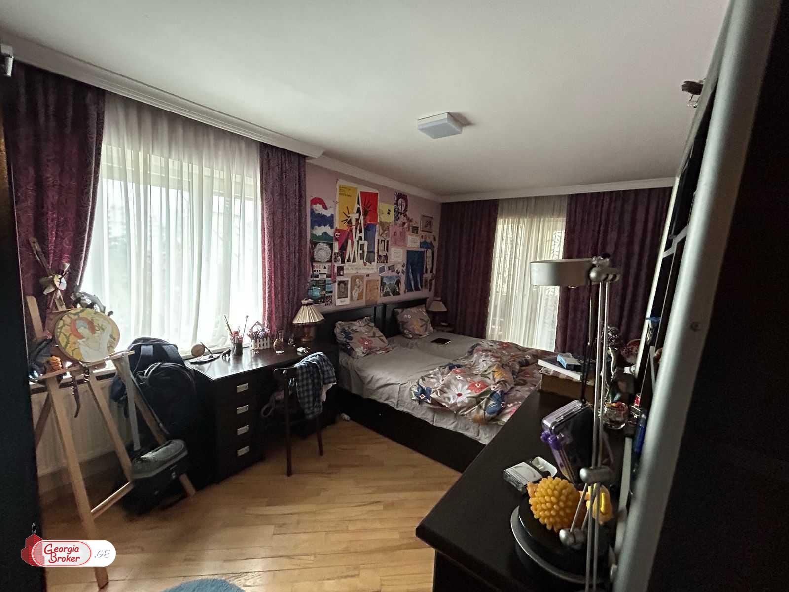 იყიდება ახალი გარემონტებული 4 ოთახიანი ბინა