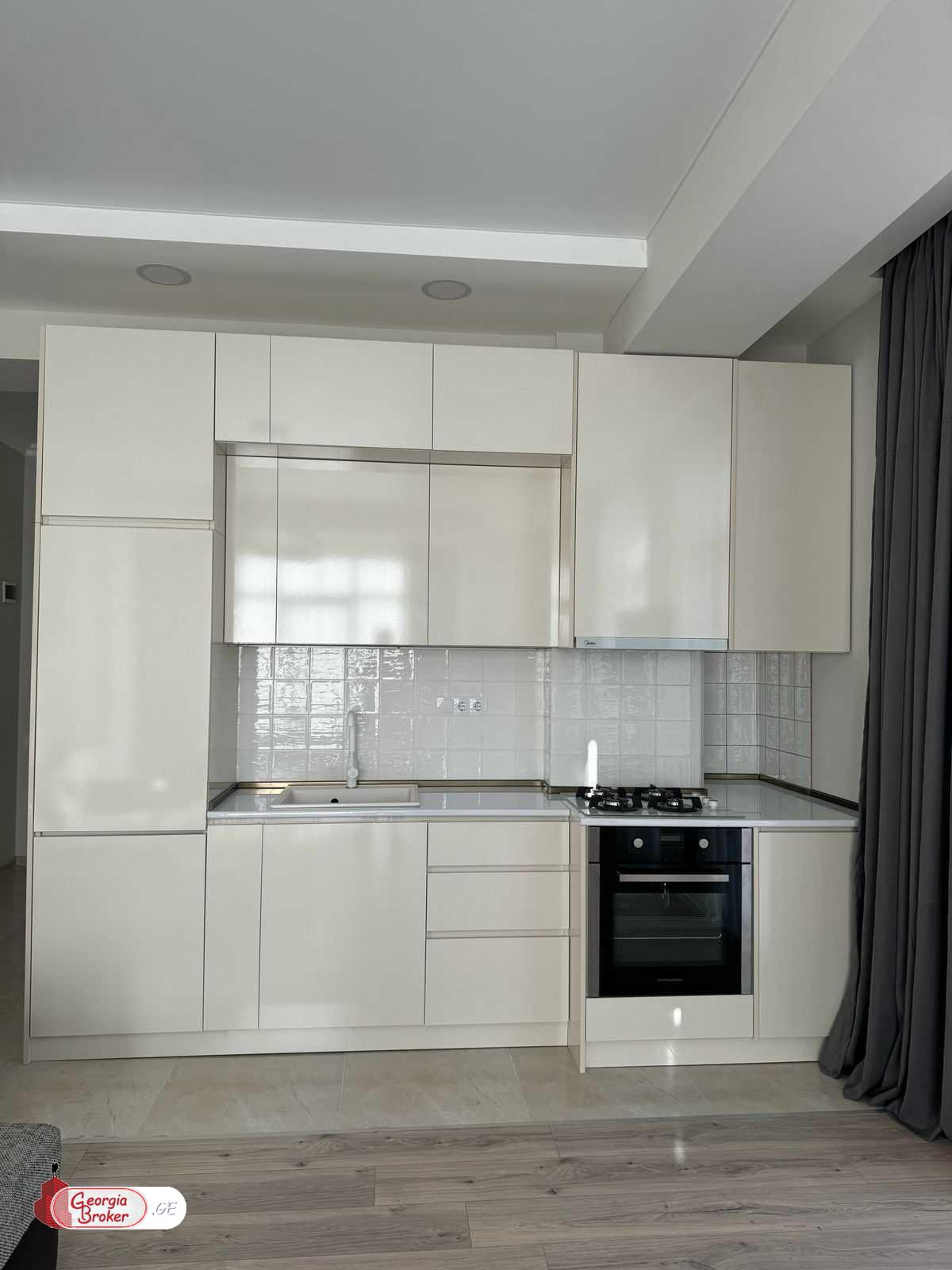 продается квартира с новым ремонтом 2-комнаты