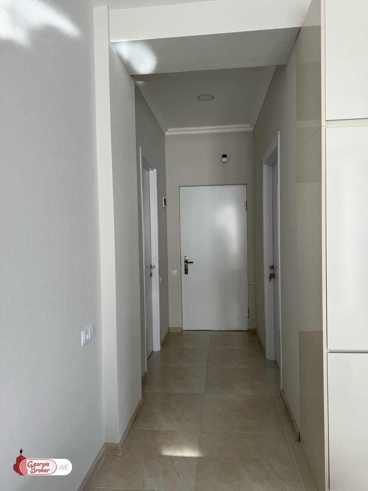 продается квартира с новым ремонтом 2-комнаты