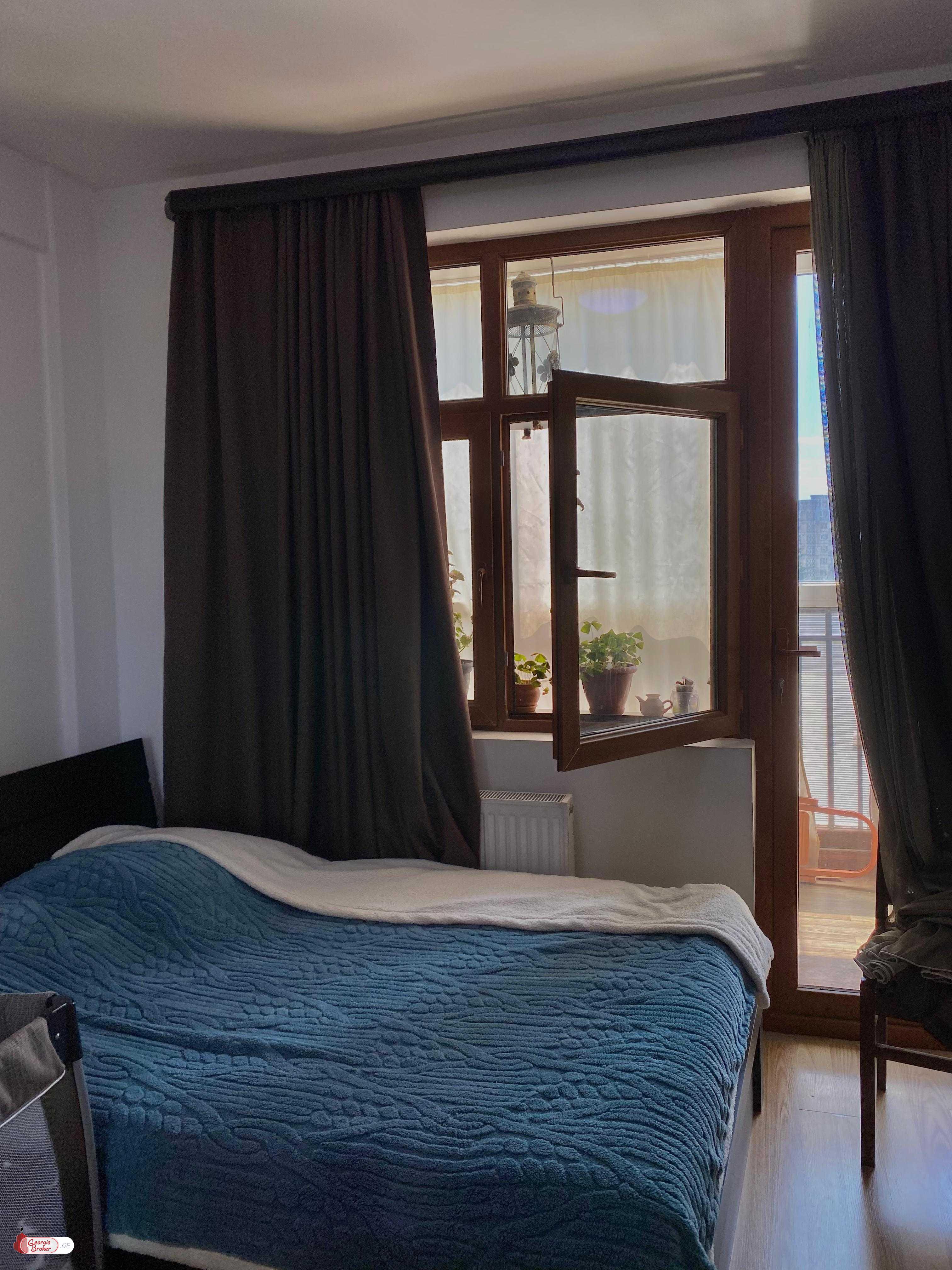 იყიდება ახალი გარემონტებული 4 ოთახიანი ბინა