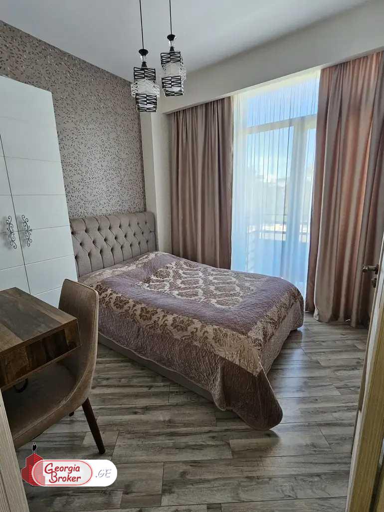 იყიდება ახალი გარემონტებული 3 ოთახიანი ბინა