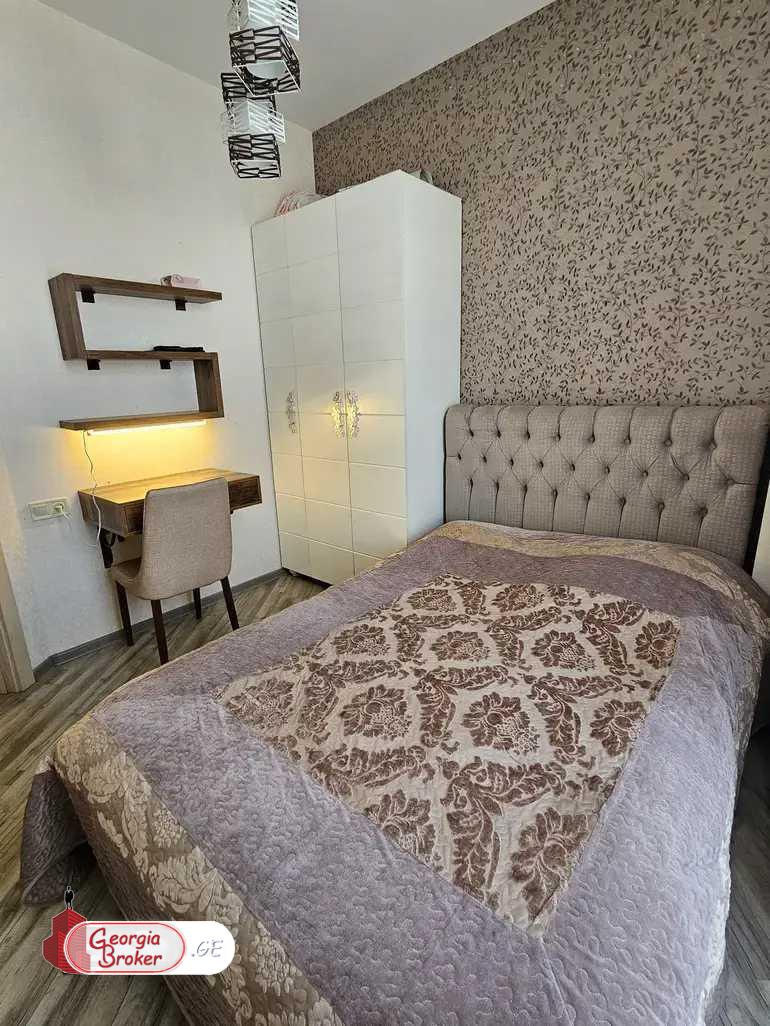 იყიდება ახალი გარემონტებული 3 ოთახიანი ბინა