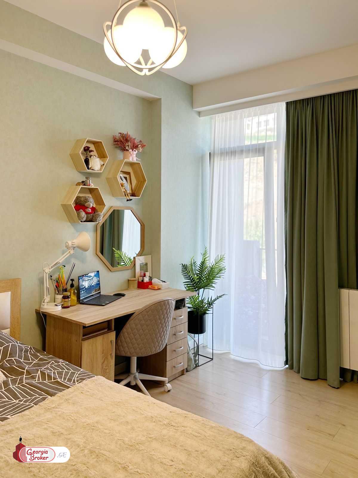 nearly repaired 3-room apartment for sale