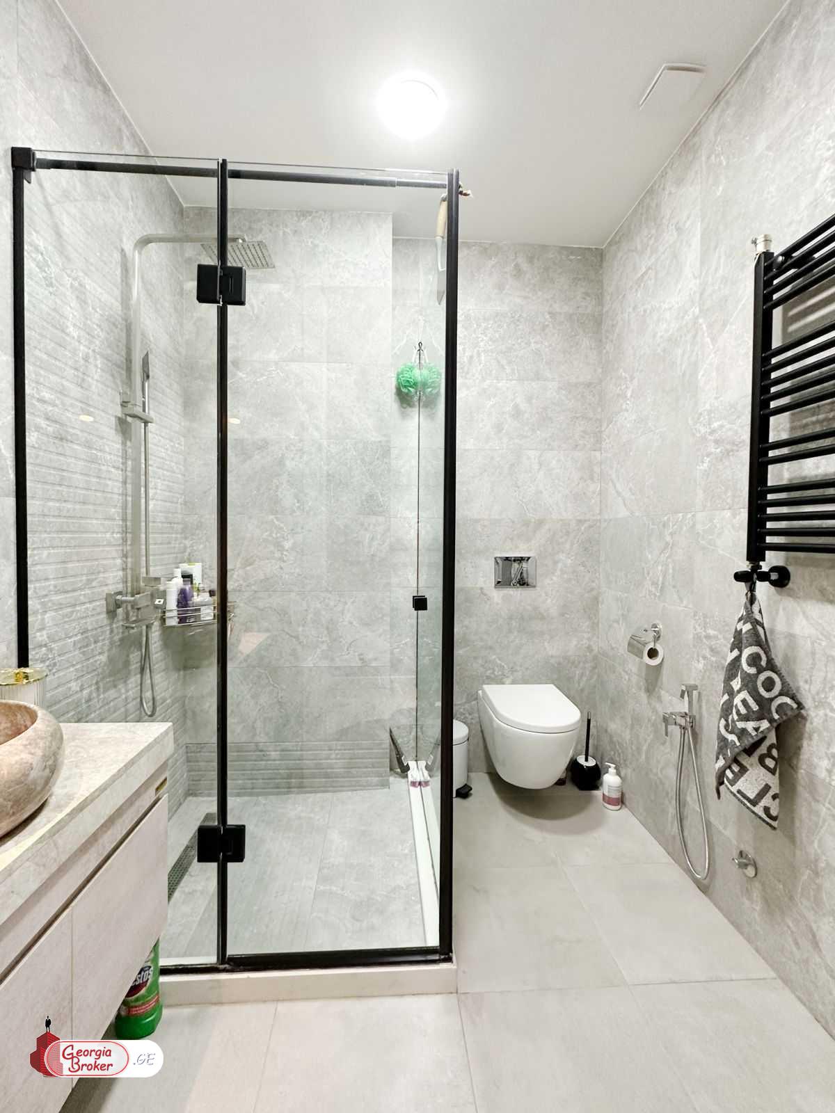 nearly repaired 3-room apartment for sale