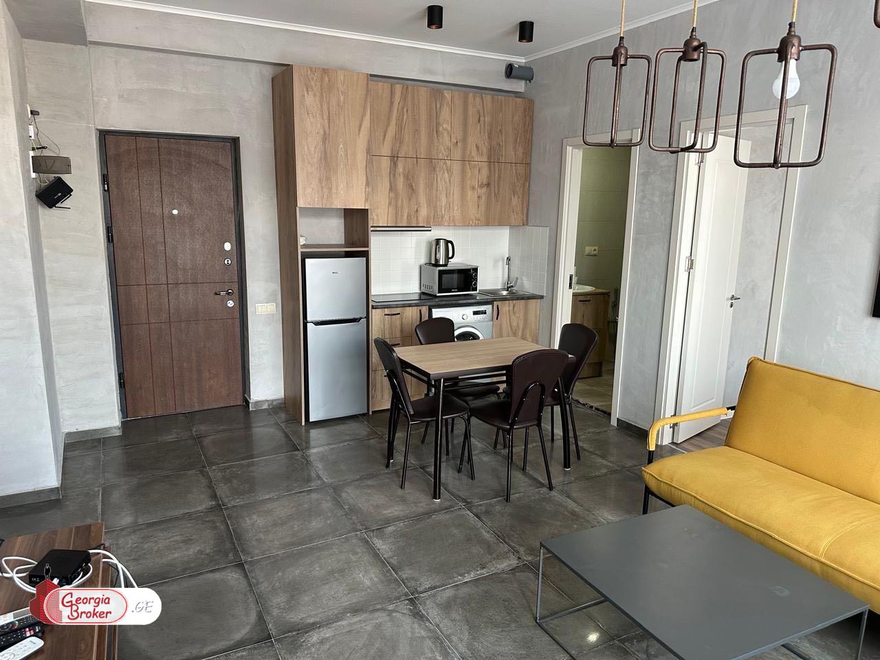 იყიდება ახალი გარემონტებული 2 ოთახიანი ბინა