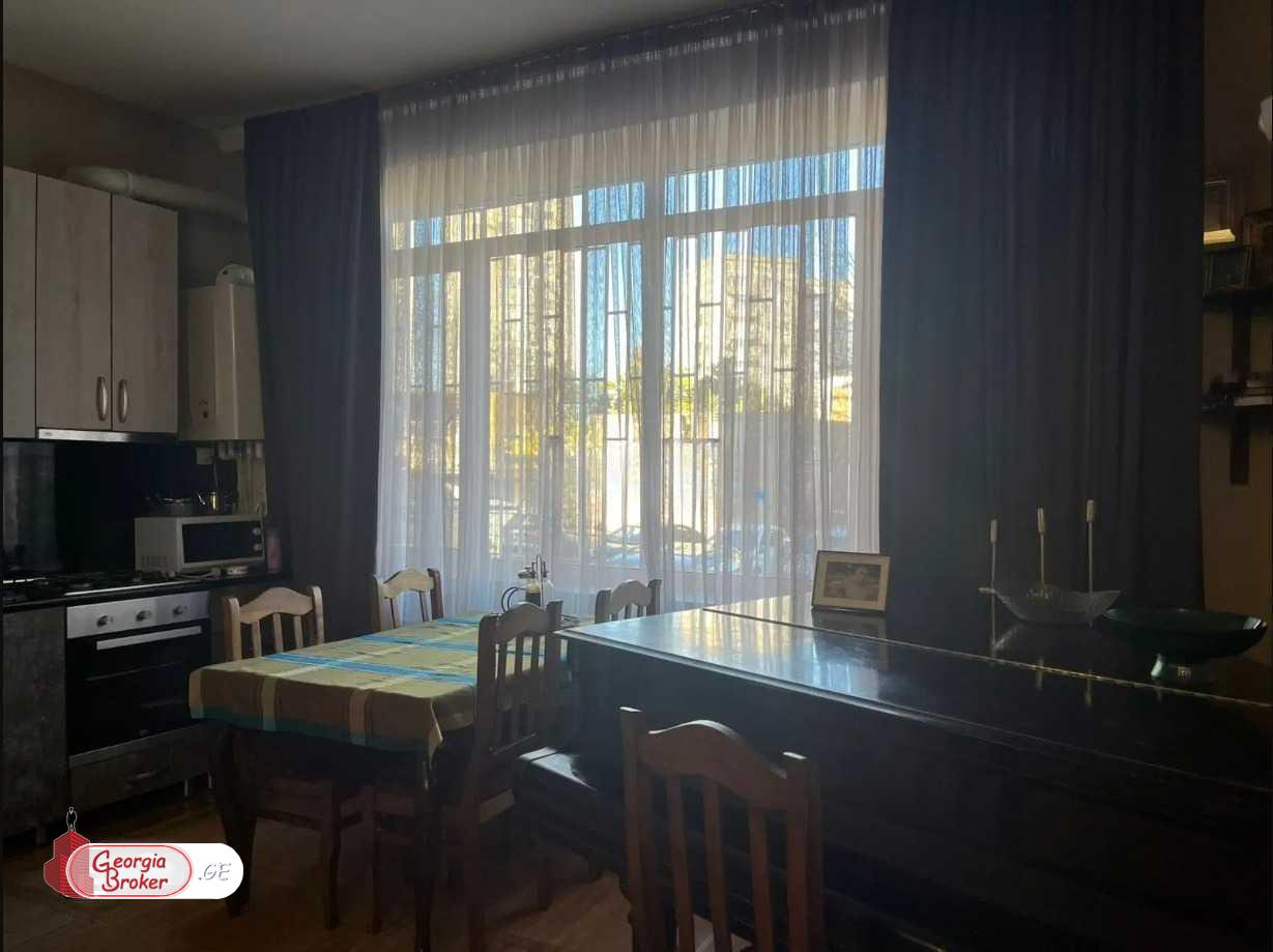 იყიდება ახალი გარემონტებული 3 ოთახიანი ბინა