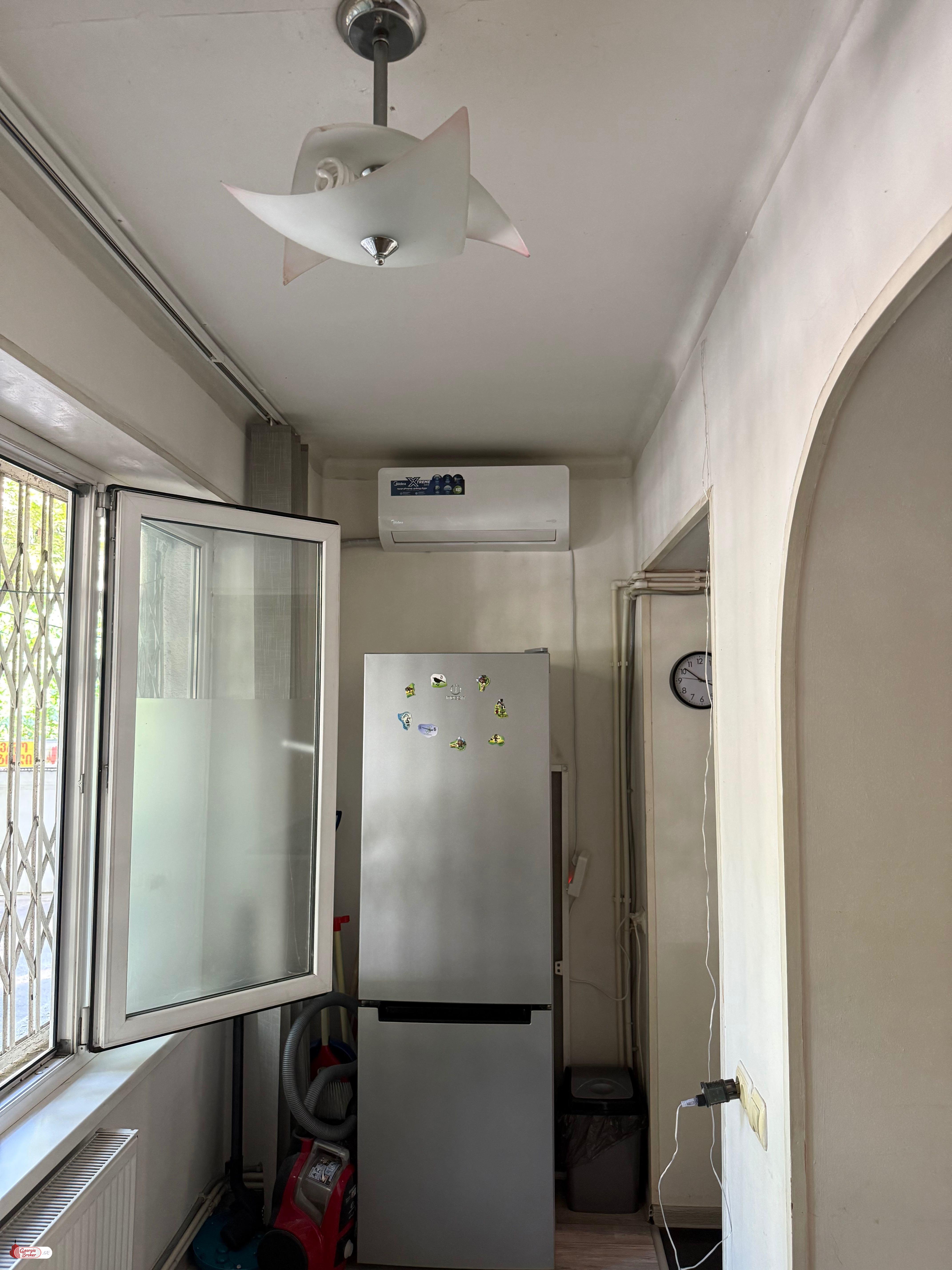 იყიდება ახალი გარემონტებული 2 ოთახიანი ბინა