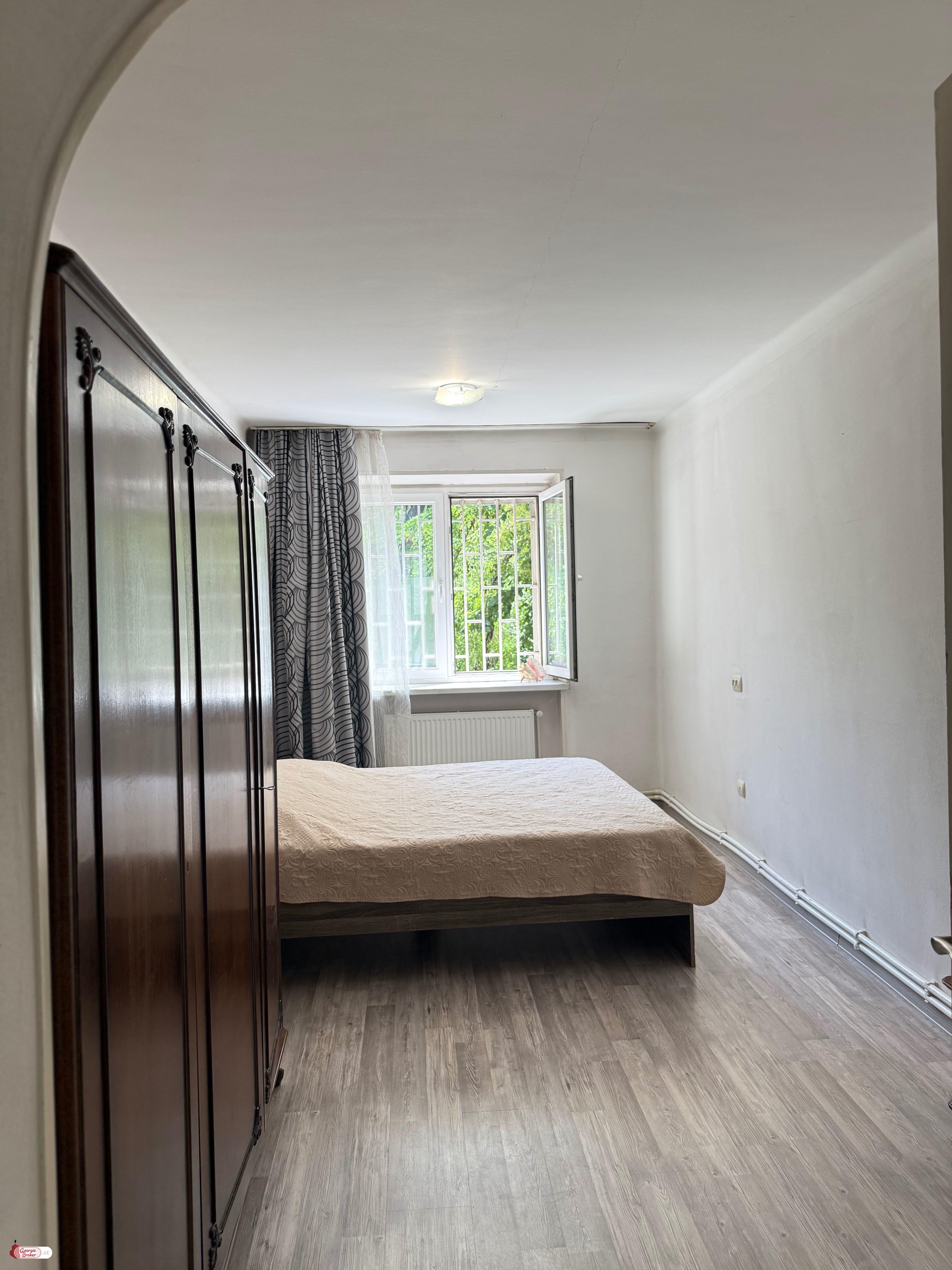 იყიდება ახალი გარემონტებული 2 ოთახიანი ბინა