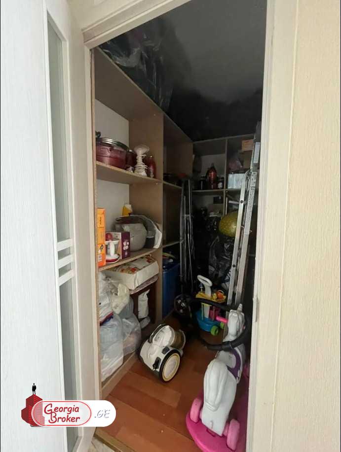 იყიდება ახალი გარემონტებული 3 ოთახიანი ბინა