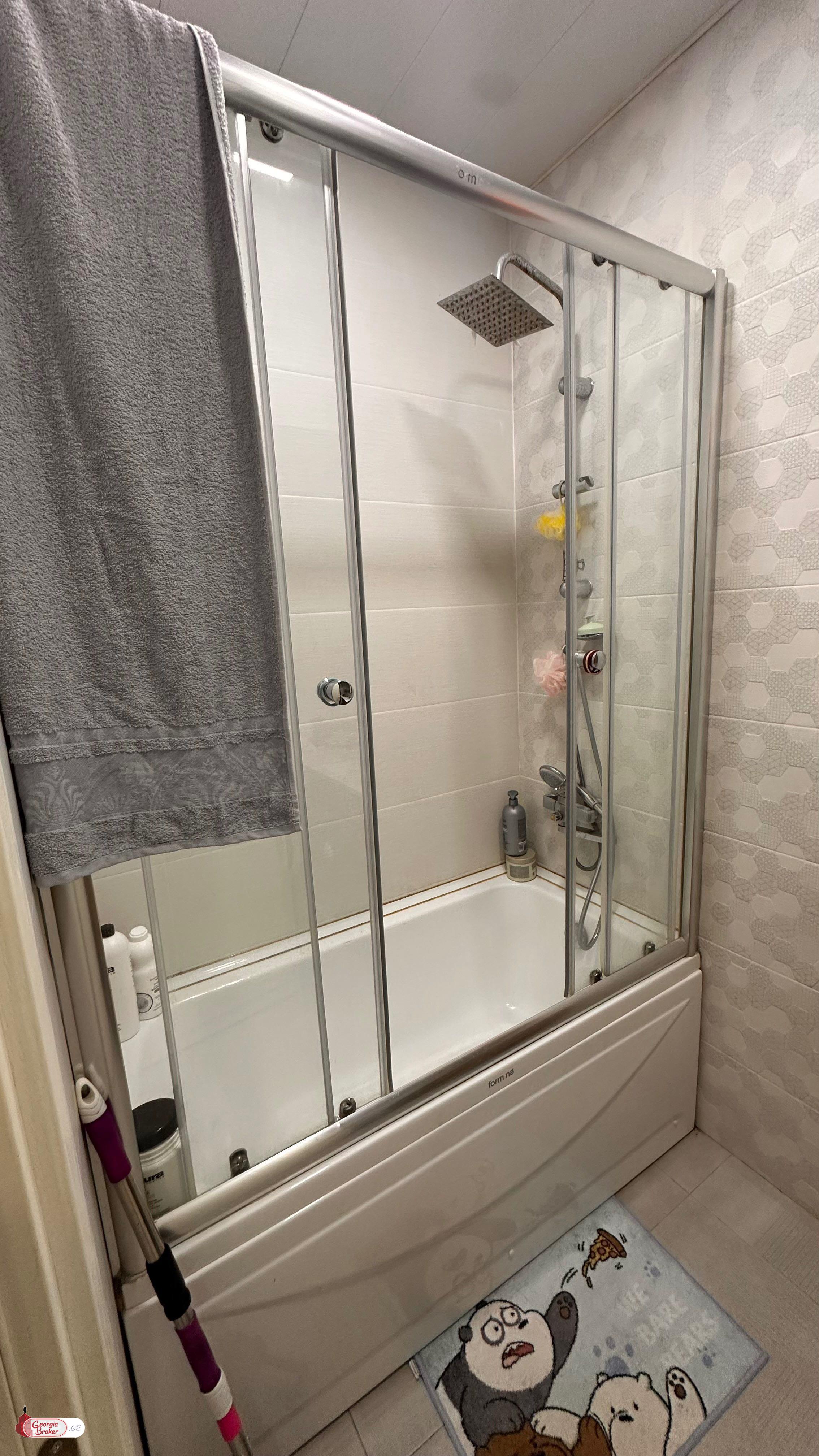 იყიდება ახალი გარემონტებული 2 ოთახიანი ბინა