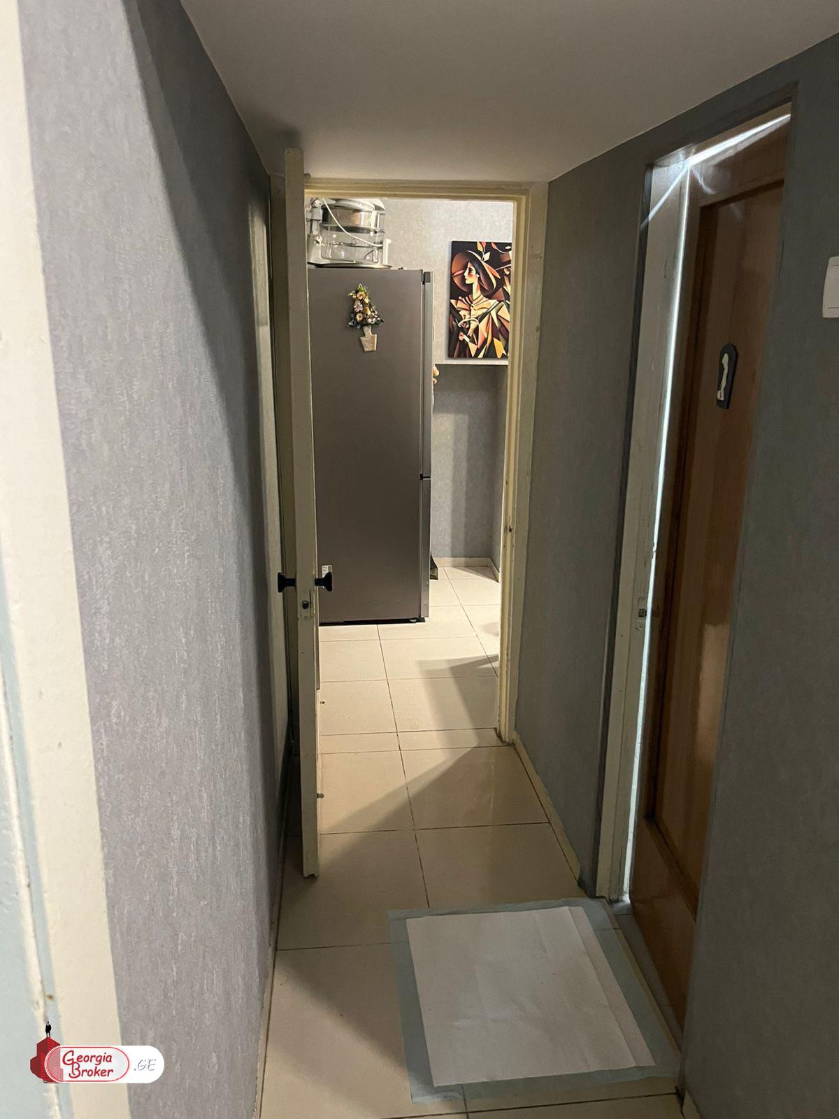 nearly repaired 3-room apartment for sale