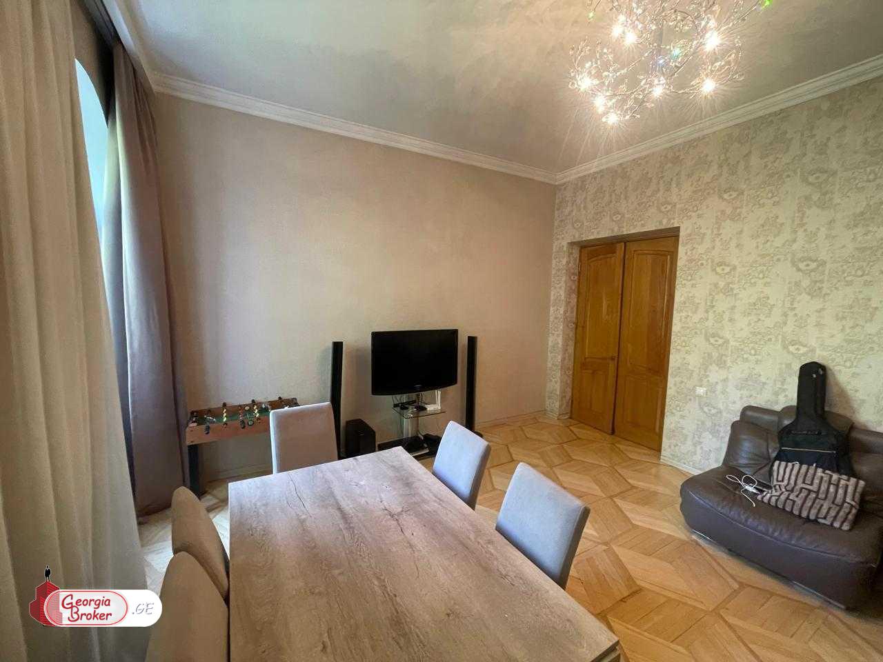 nearly repaired 3-room apartment for sale