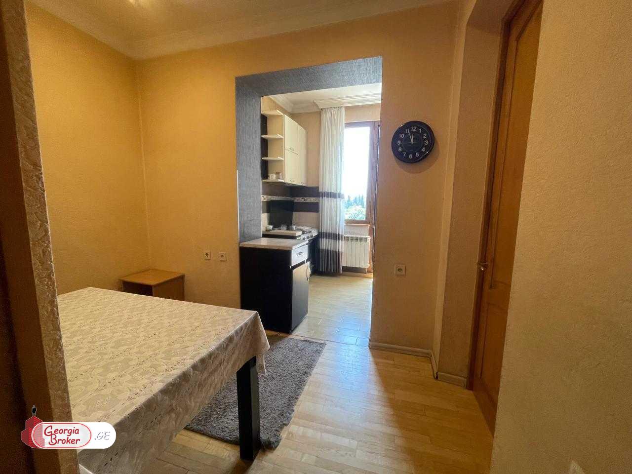 nearly repaired 3-room apartment for sale