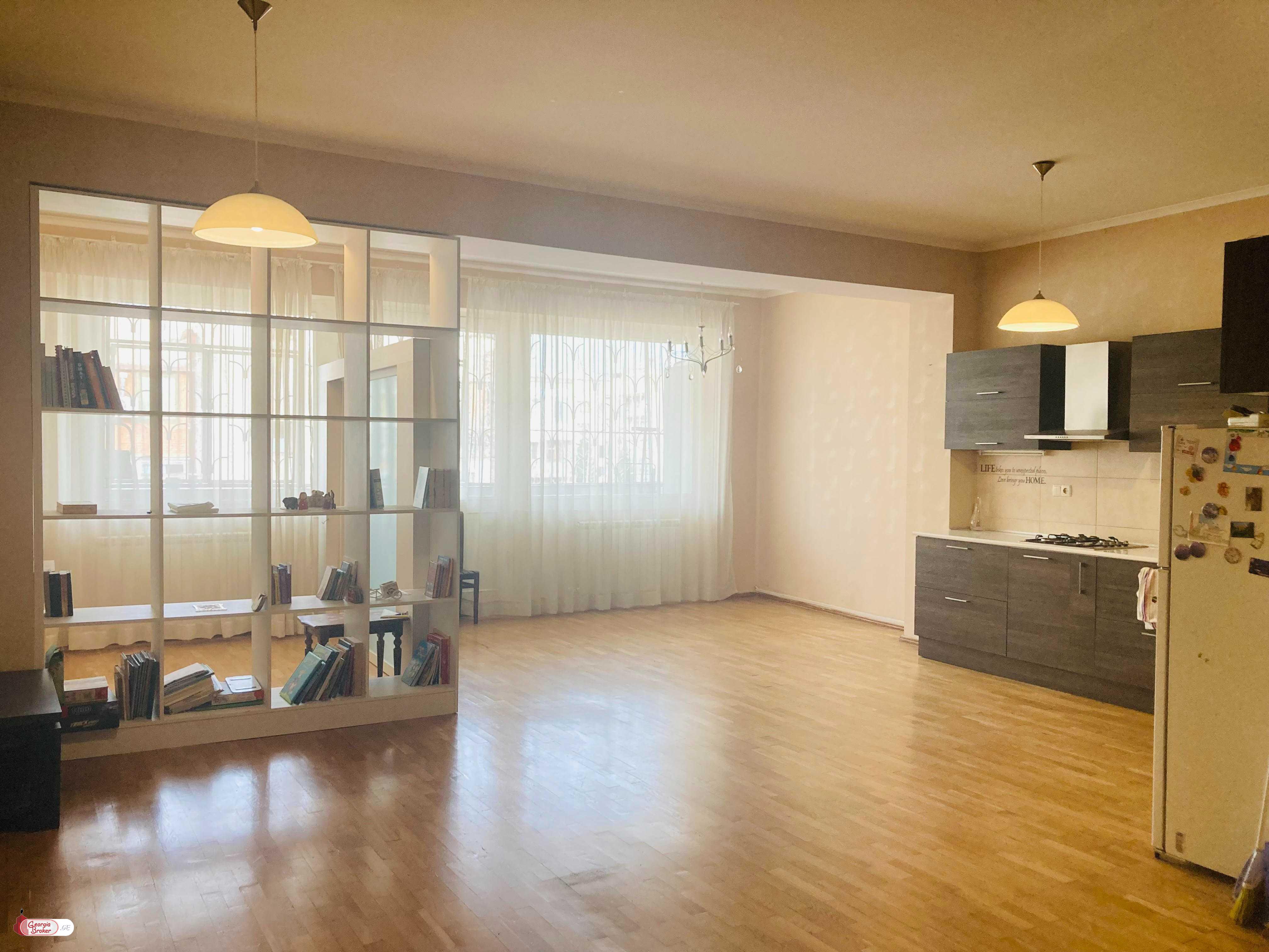 nearly repaired 2-room apartment for sale