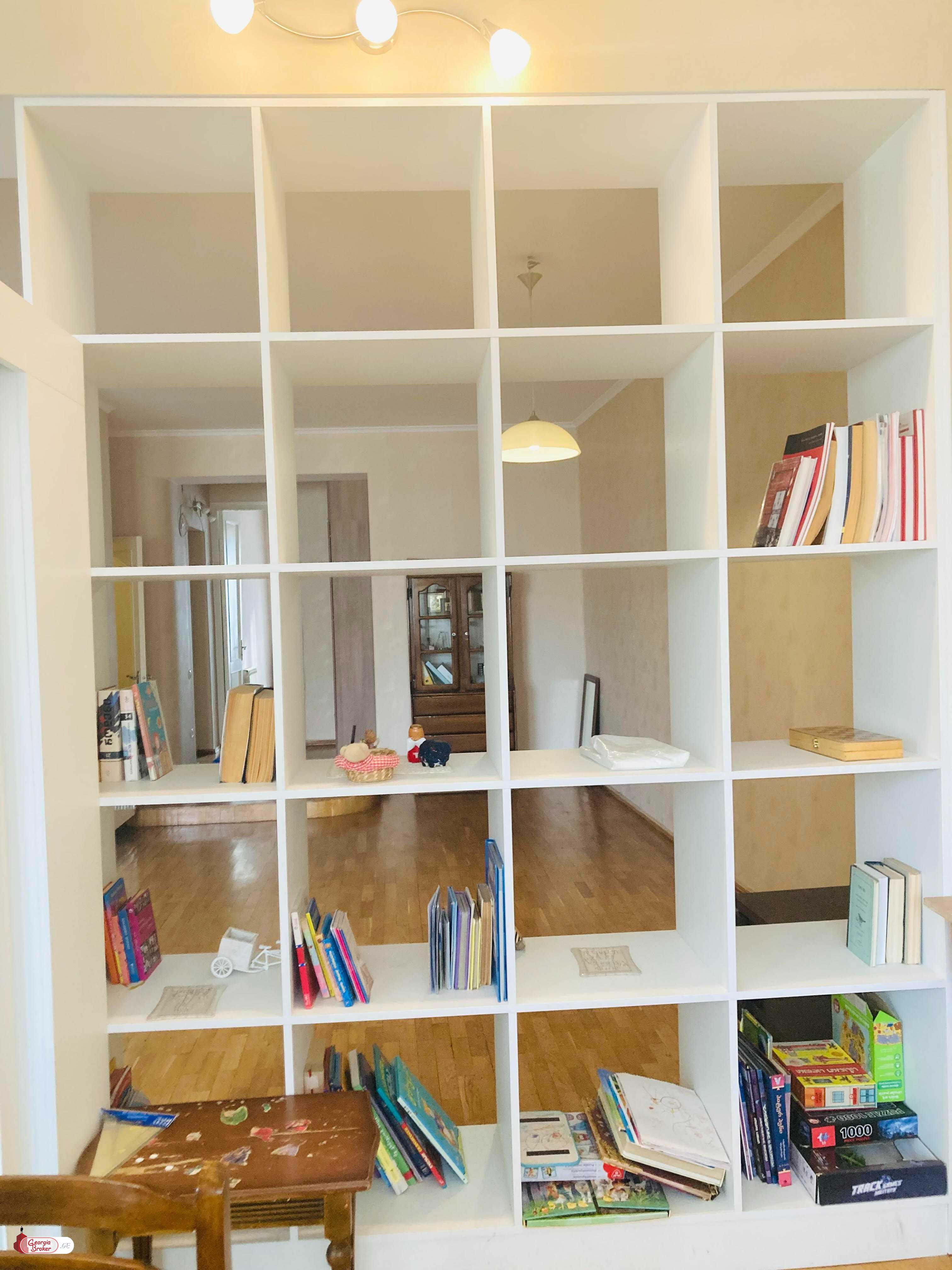 nearly repaired 2-room apartment for sale