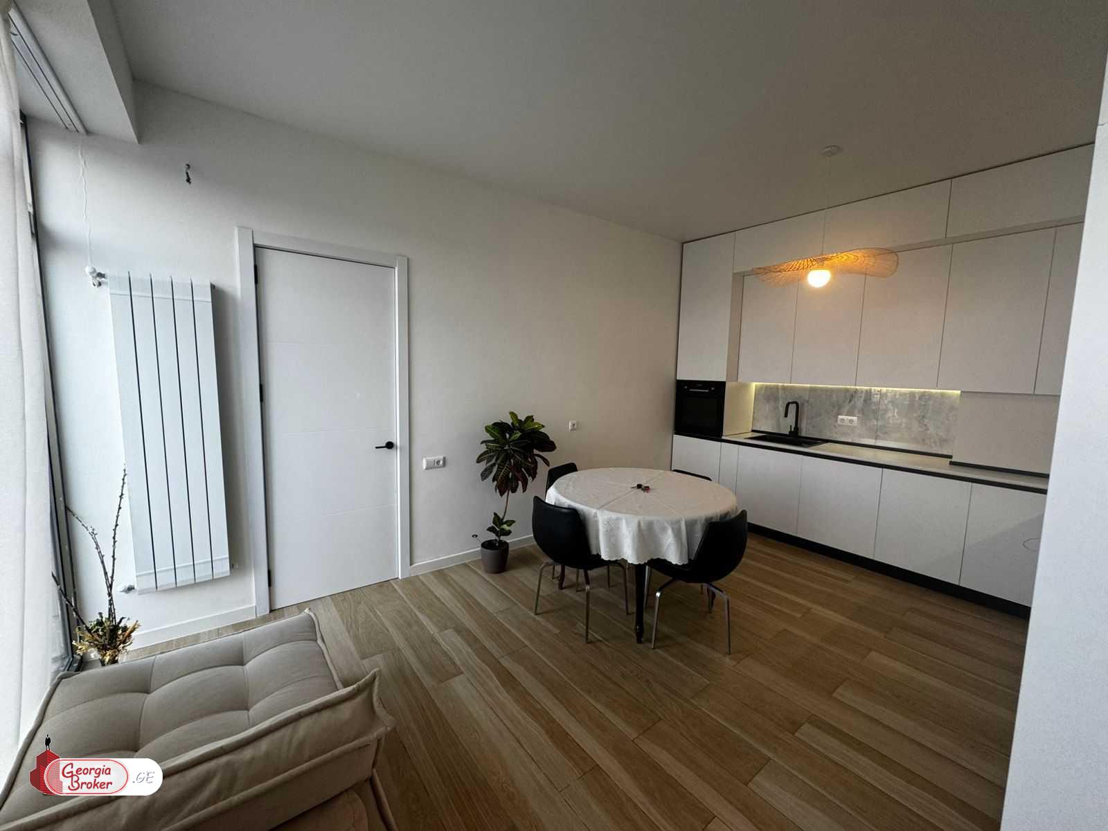 продается квартира с новым ремонтом 2-комнаты