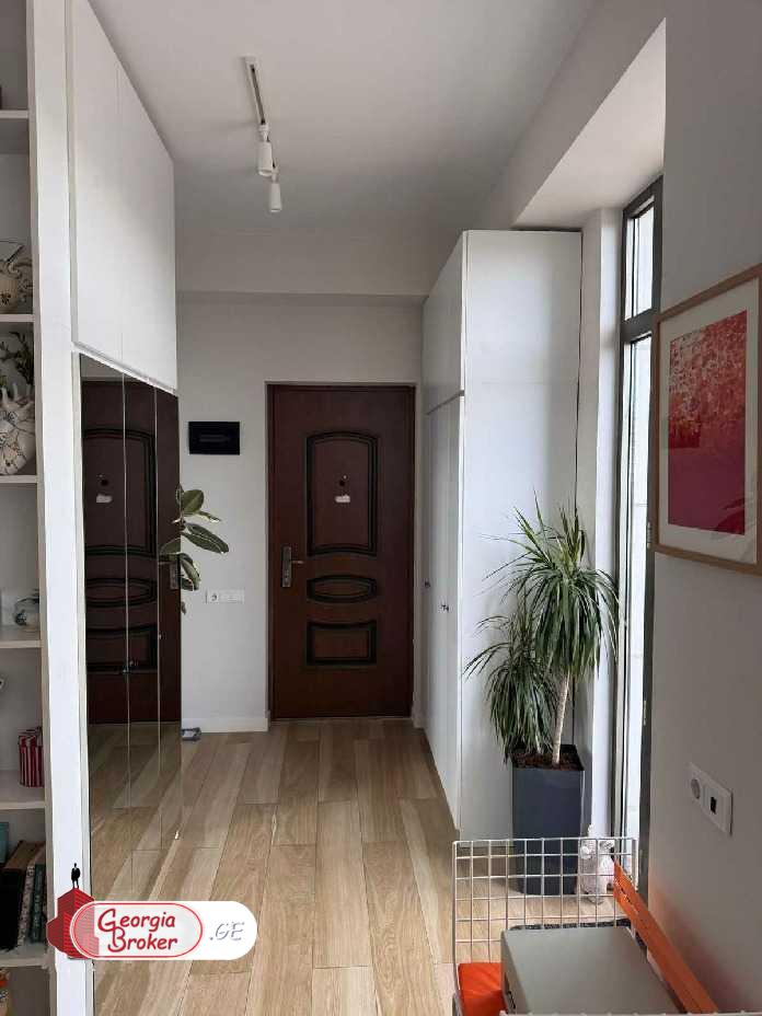 продается квартира с новым ремонтом 2-комнаты