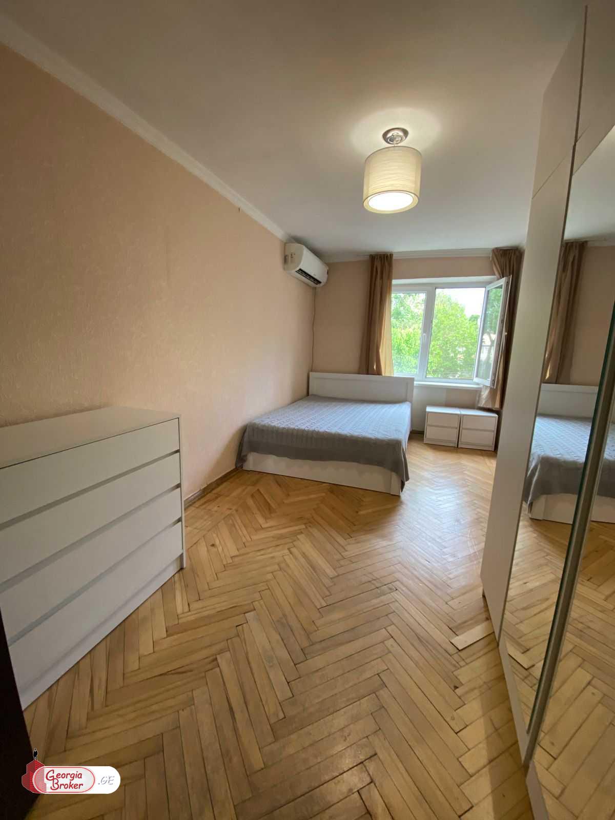 იყიდება ახალი გარემონტებული 3 ოთახიანი ბინა