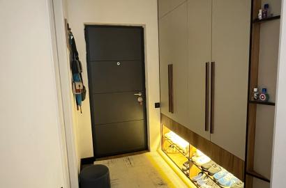 продается квартира с новым ремонтом 3-комнаты